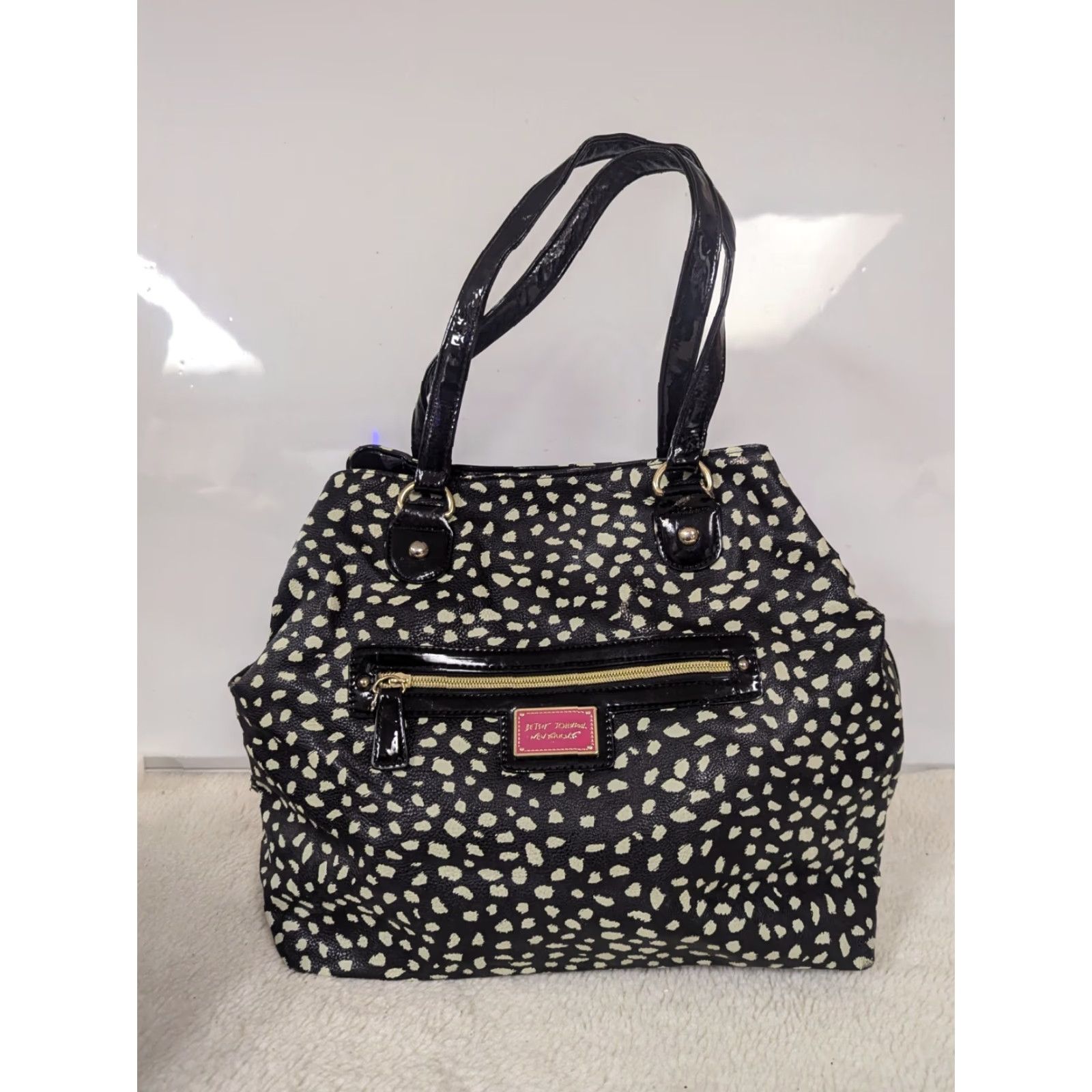 Betsey Johnson VINTAGE Betsey Johnson Bag Leopard Pink Black Handbag Purse Tote Unisex Adults 16in 12in 4in Faux Leather Pink Leopard Pattern Women/Men Size ONE SIZE - 2 Thumbnail