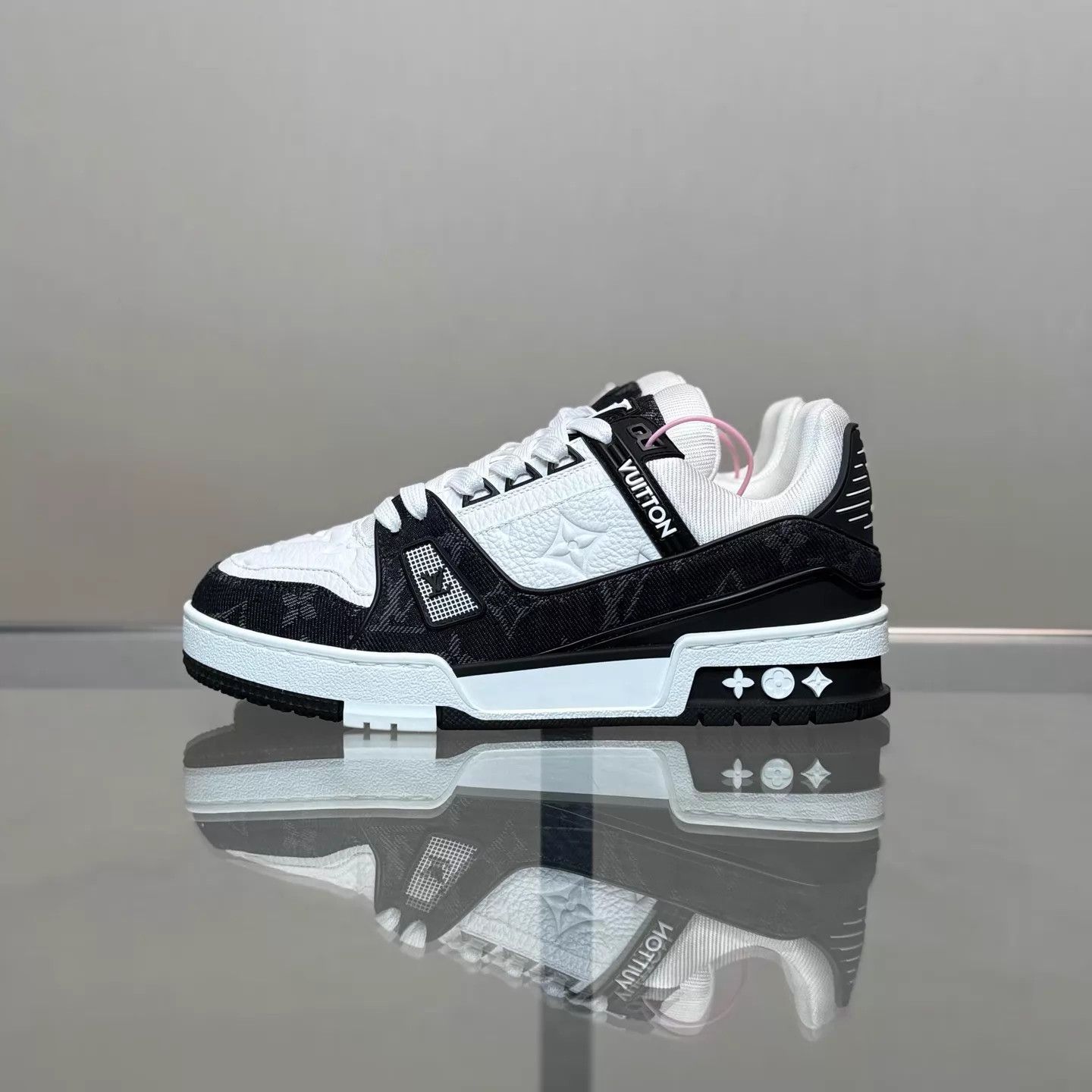 Louis Vuitton LV Trainer Black White Denim 36.5 Size US 6 / IT 36 - 5 Thumbnail