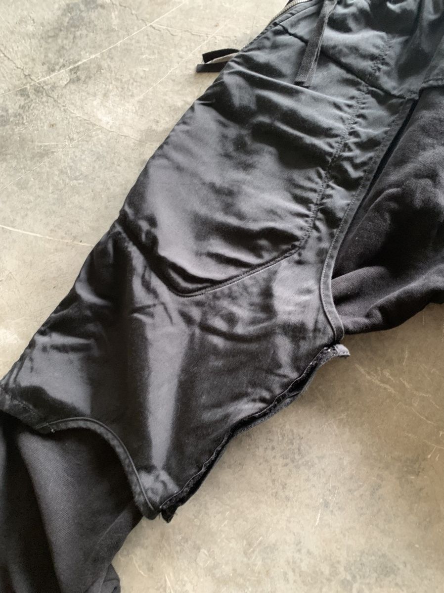 Julius Julius Fall winter 2018-2019 sweatpant gas mask kmrii style Size US 26 / EU 42 - 9 Thumbnail