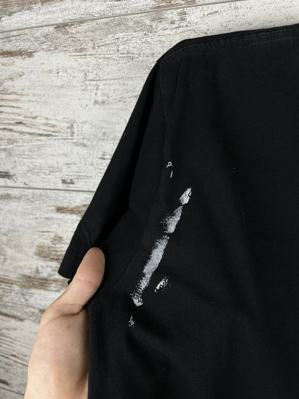 Japanese Brand × Kaws × Uniqlo Mens Vintage Uniqlo Kaws T-shirt tee art Japanese y2k rare Size US M / EU 48-50 / 2 - 13 Thumbnail