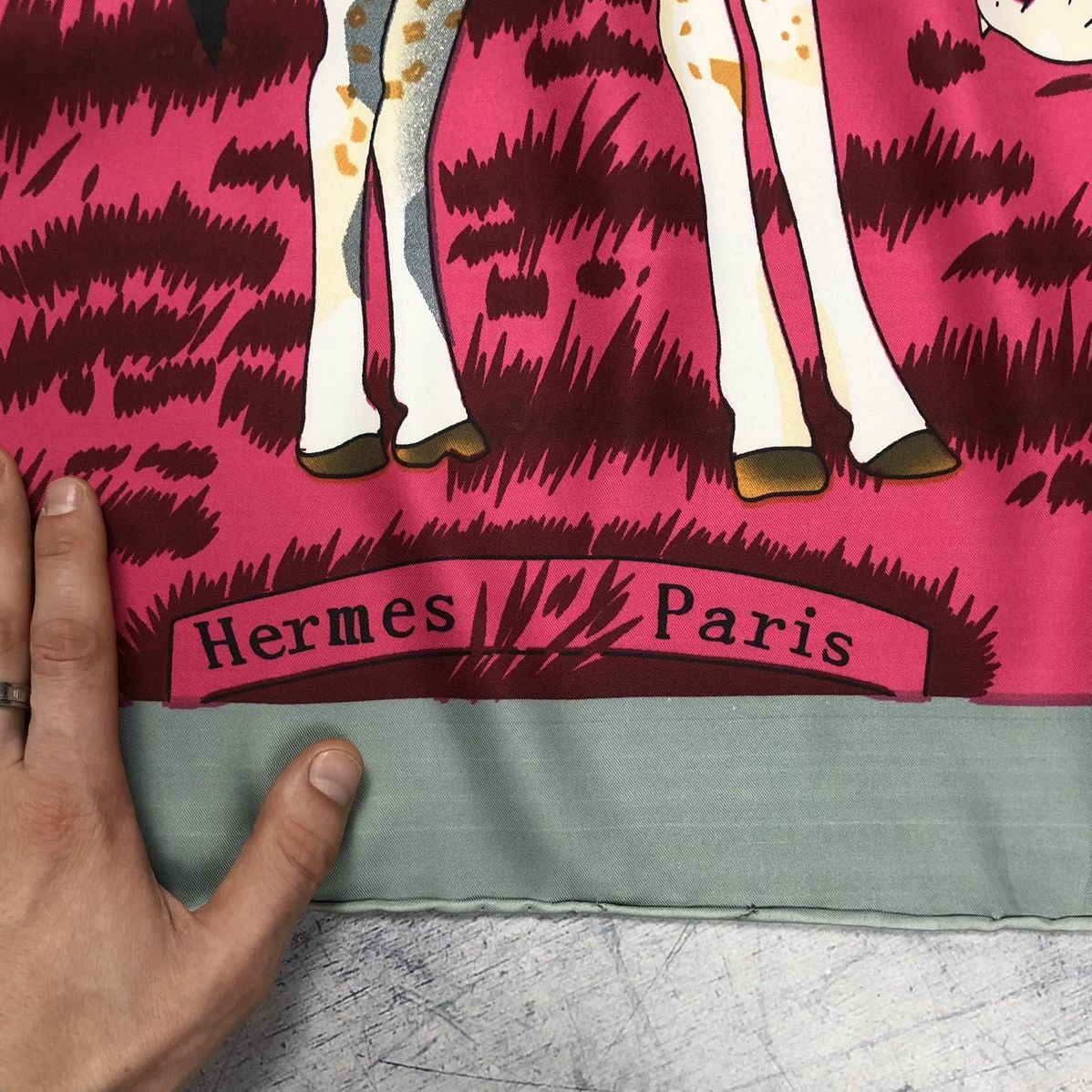 Hermes × Vintage Vintage 90s Hermes Paris Les Girafes Silk Designer Scarf y2k Size ONE SIZE - 15 Thumbnail