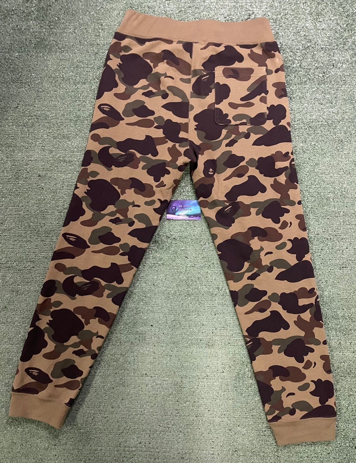 Bape Bape 1st camo sweatpants Size US 32 / EU 48 - 2 Thumbnail