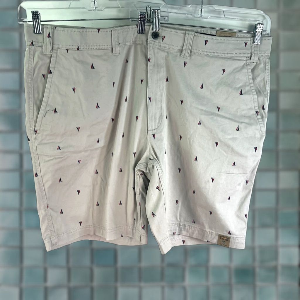 Vintage VINTAGE Foundry Mens Shorts Casual 50 Beige Canvas Graphic Sailboat Nautical 9in Inseam Size US 34 / EU 50 - 1 Thumbnail