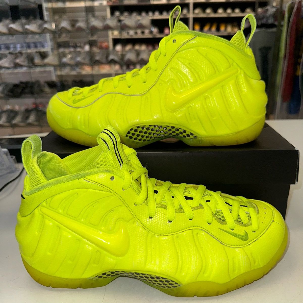 Nike Size 10 - Nike Air Foamposite Pro Volt 2014 624041-700 Size US 10 / EU 43 - 1 Thumbnail