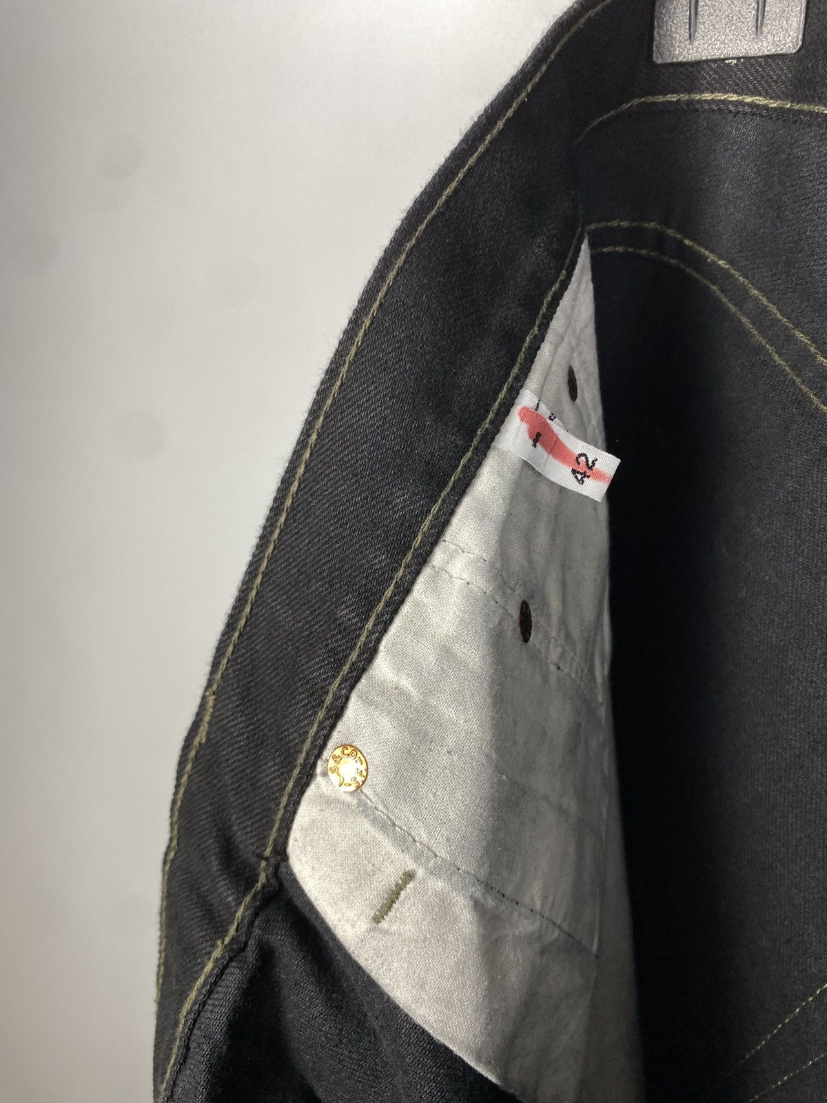 Levi's × Levi's Vintage Clothing Rare Vintage 80s NWT 42x32 V stitch USA Levi’s Pants Size US 42 / EU 58 - 4 Thumbnail
