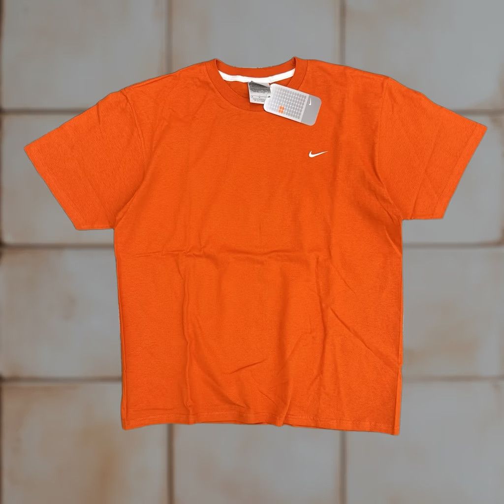 Nike VINTAGE Nike Mini Swoosh T Shirt Medium Orange 2004 Mens Size US M / EU 48-50 / 2 - 1 Thumbnail