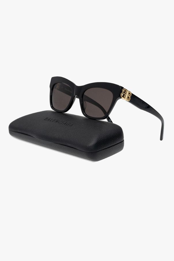 Balenciaga o1bcso1str1024 Size: OS / Dynasty Butterfly Sunglasses Size ONE SIZE - 3 Thumbnail
