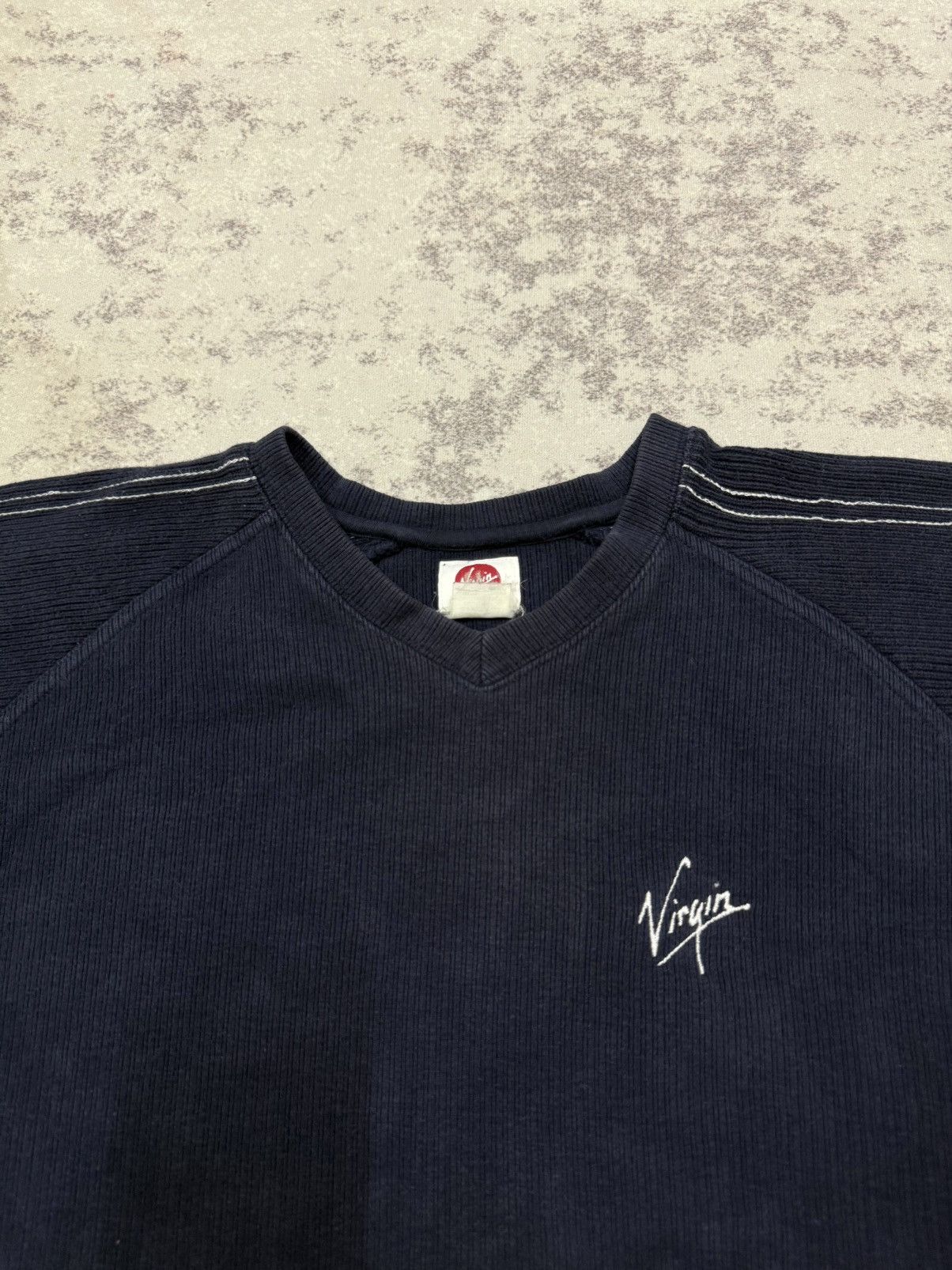 Japanese Brand Vintage Virgin Vneck Raglan Sleeve Sweatshirt Size US M / EU 48-50 / 2 - 6 Thumbnail