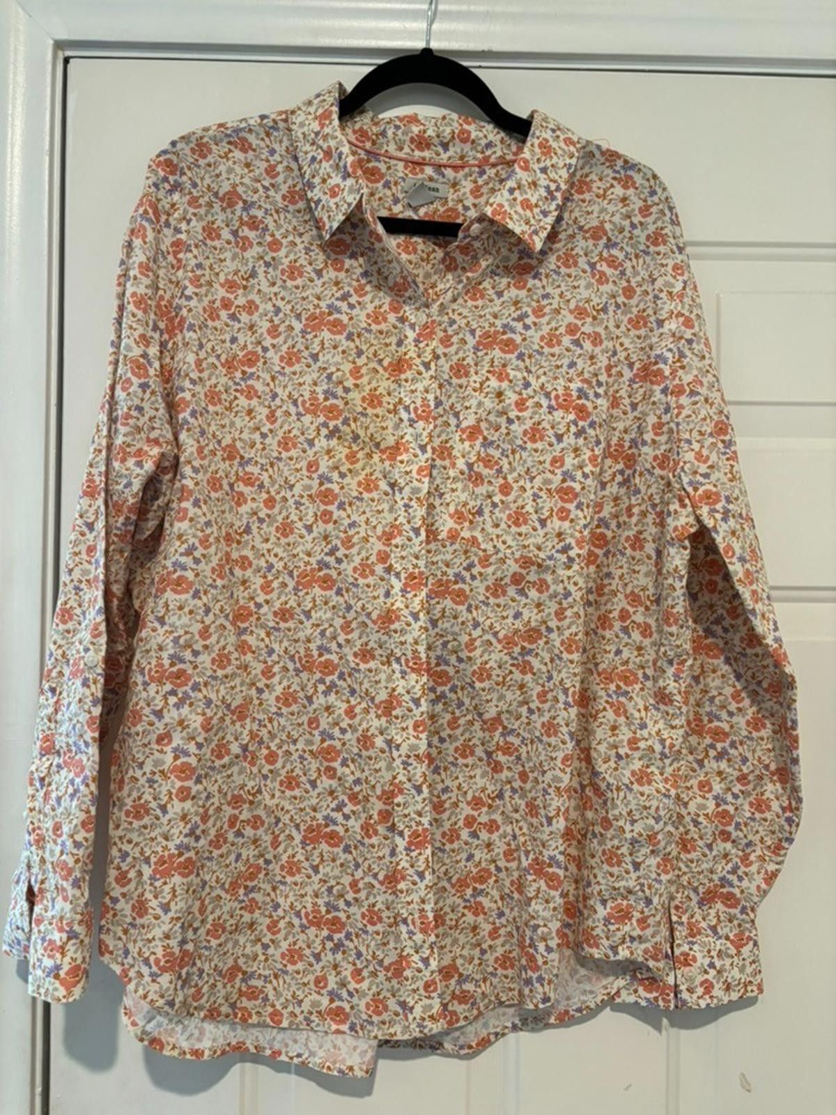 L.L. Bean Womens LL Bean floral long sleeve shirt sz XL #542 Size XL / US 12-14 / IT 48-50 - 1 Thumbnail
