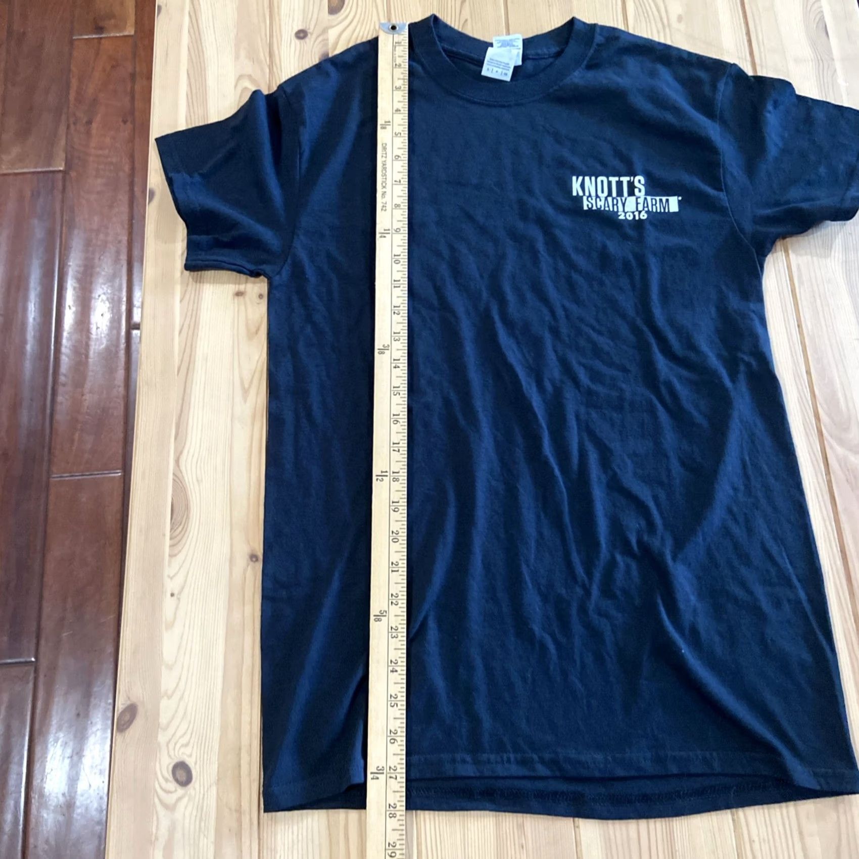 Gildan Knotts Scary Farm Shirt Mens Small Black 2016 Edition Maze Lineup Graphic Gildan T-Shirt Halloween Horror Short Sleeve Crew Neck Vintage No Size US S / EU 44-46 / 1 - 6 Thumbnail