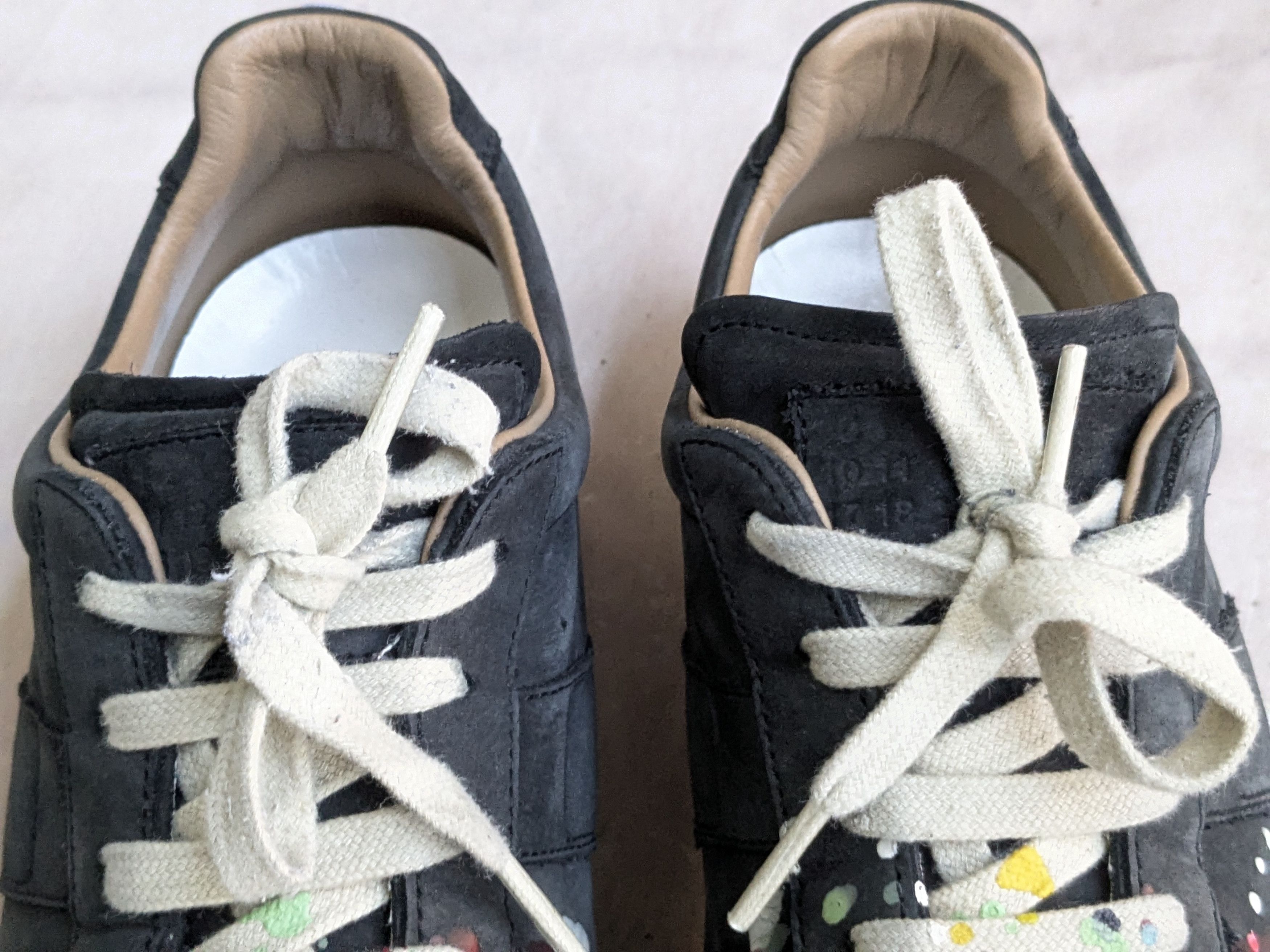 Maison Margiela Maison Margiela Replica Gats Paint Splatter 9 42 Black Size US 9.5 / EU 42-43 - 2 Thumbnail