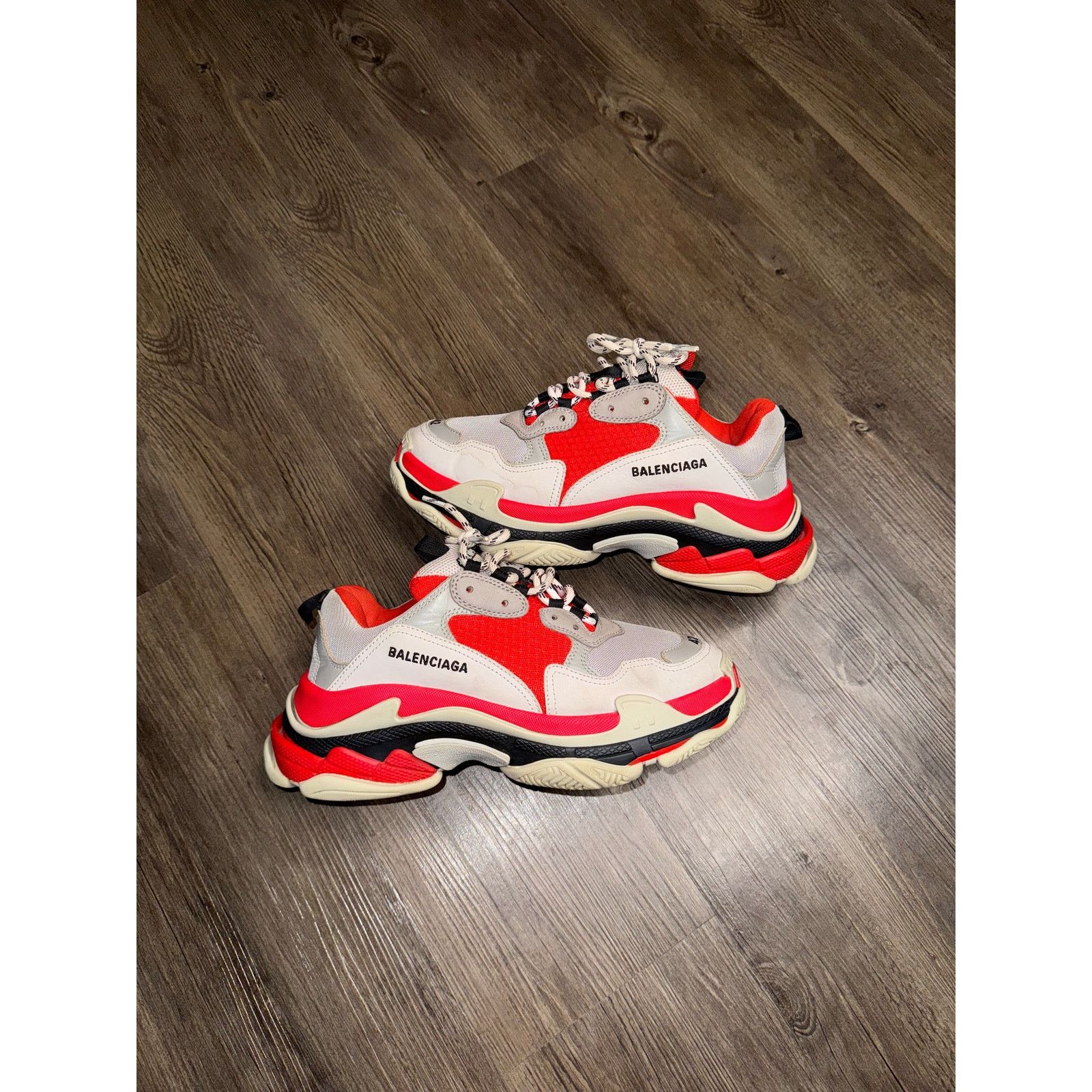 Balenciaga Balenciaga Triple S Sneakers Size US 9 / EU 42 - 1 Thumbnail