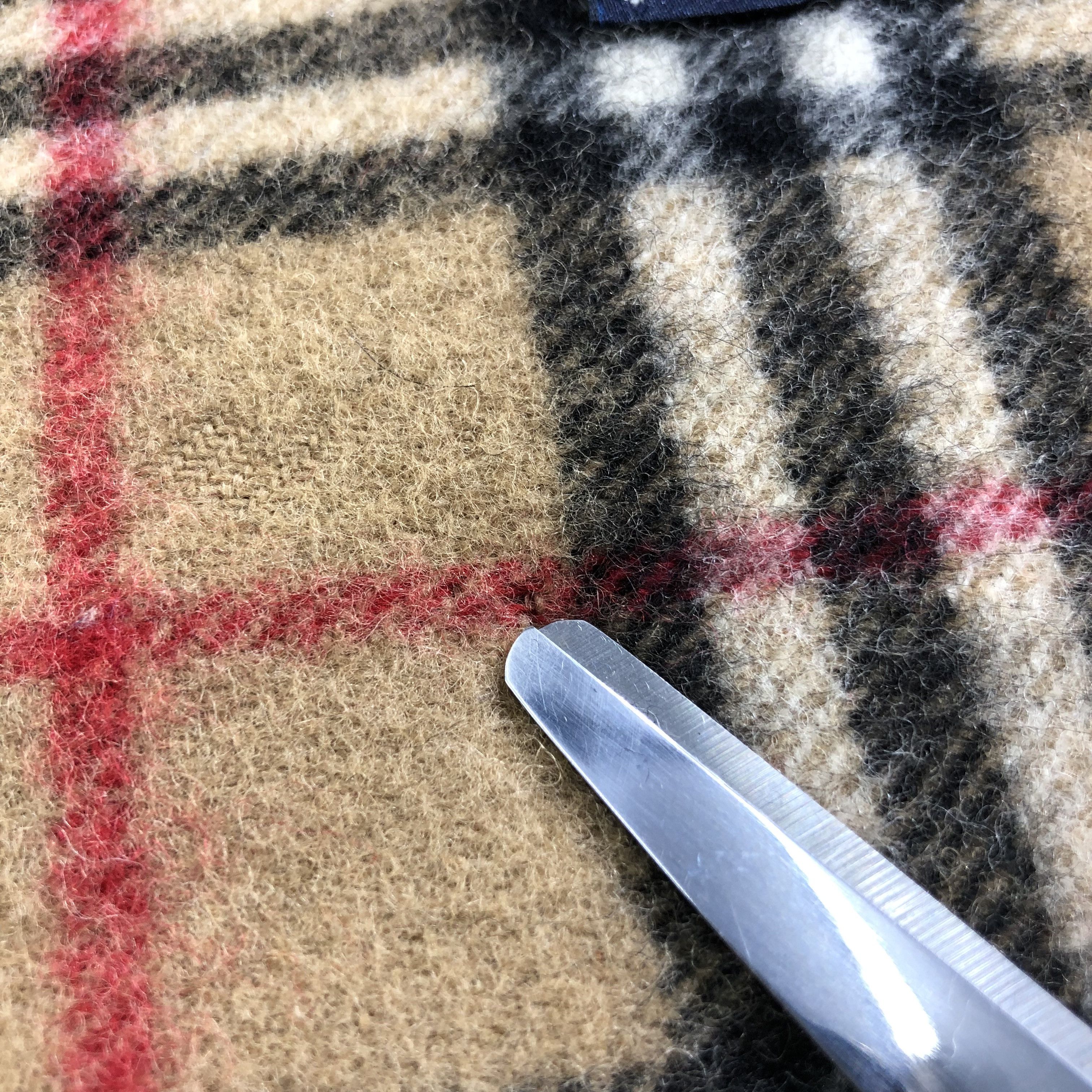 Burberry Burberrys Tan Nova Check Wool Scarf Muffler V1388 Size ONE SIZE - 6 Thumbnail