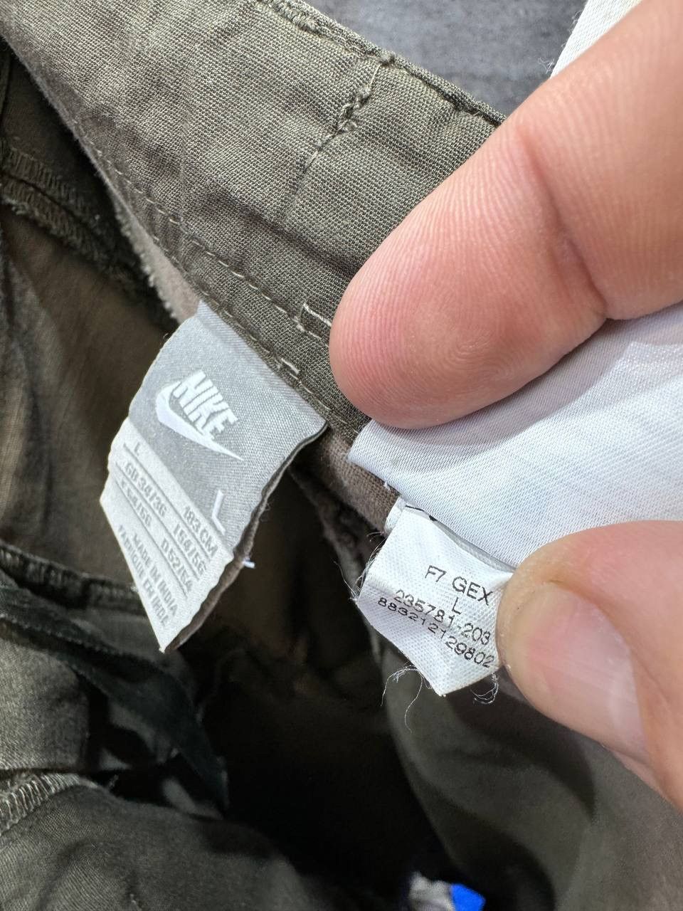 Other Vintage Nike Cargo Shorts Khaki Distressed Travis Style Y2K Size US 34 / EU 50 - 20 Thumbnail