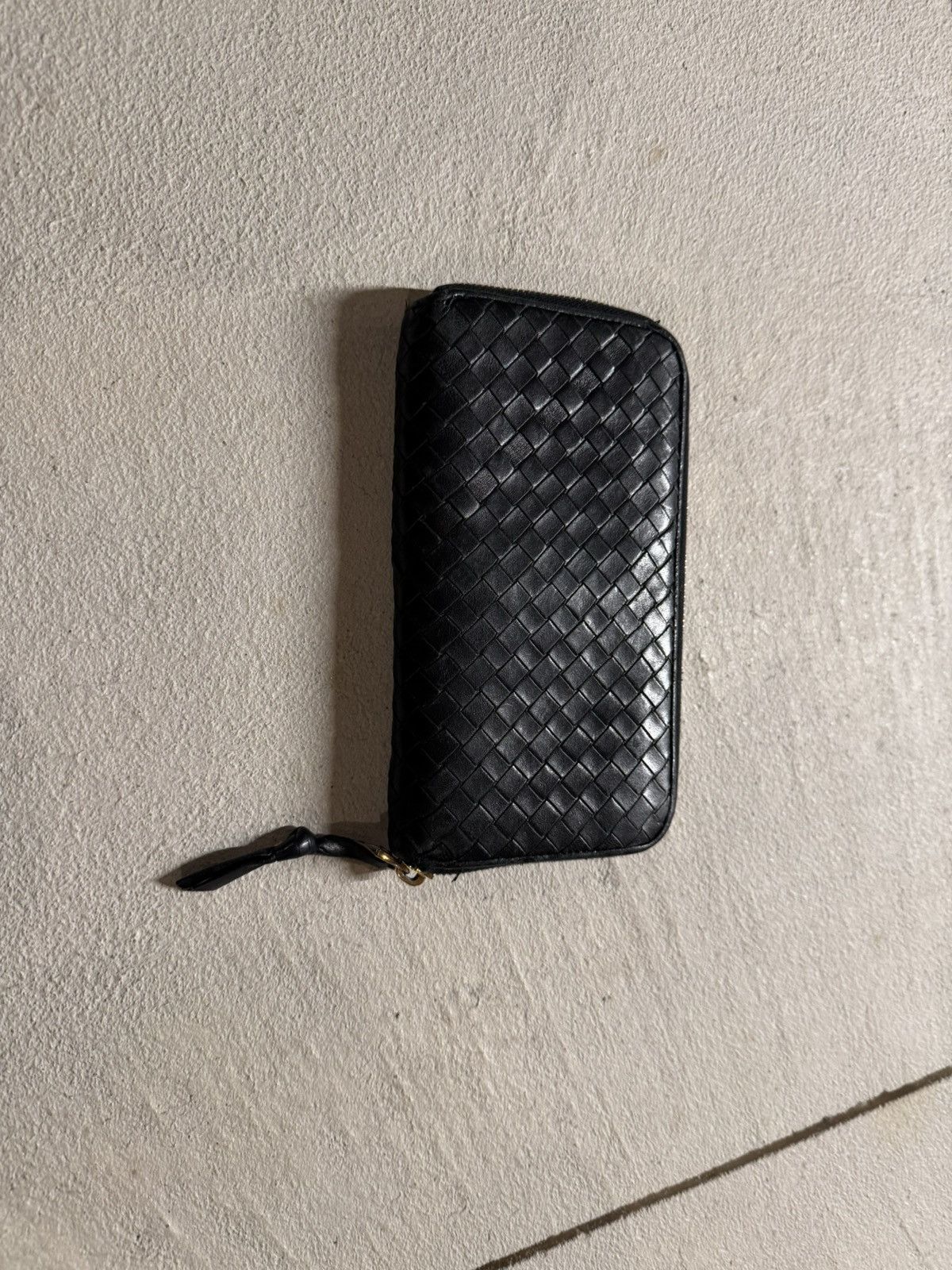 Bottega Veneta Intrecciato Zip Wallet – Black Leather