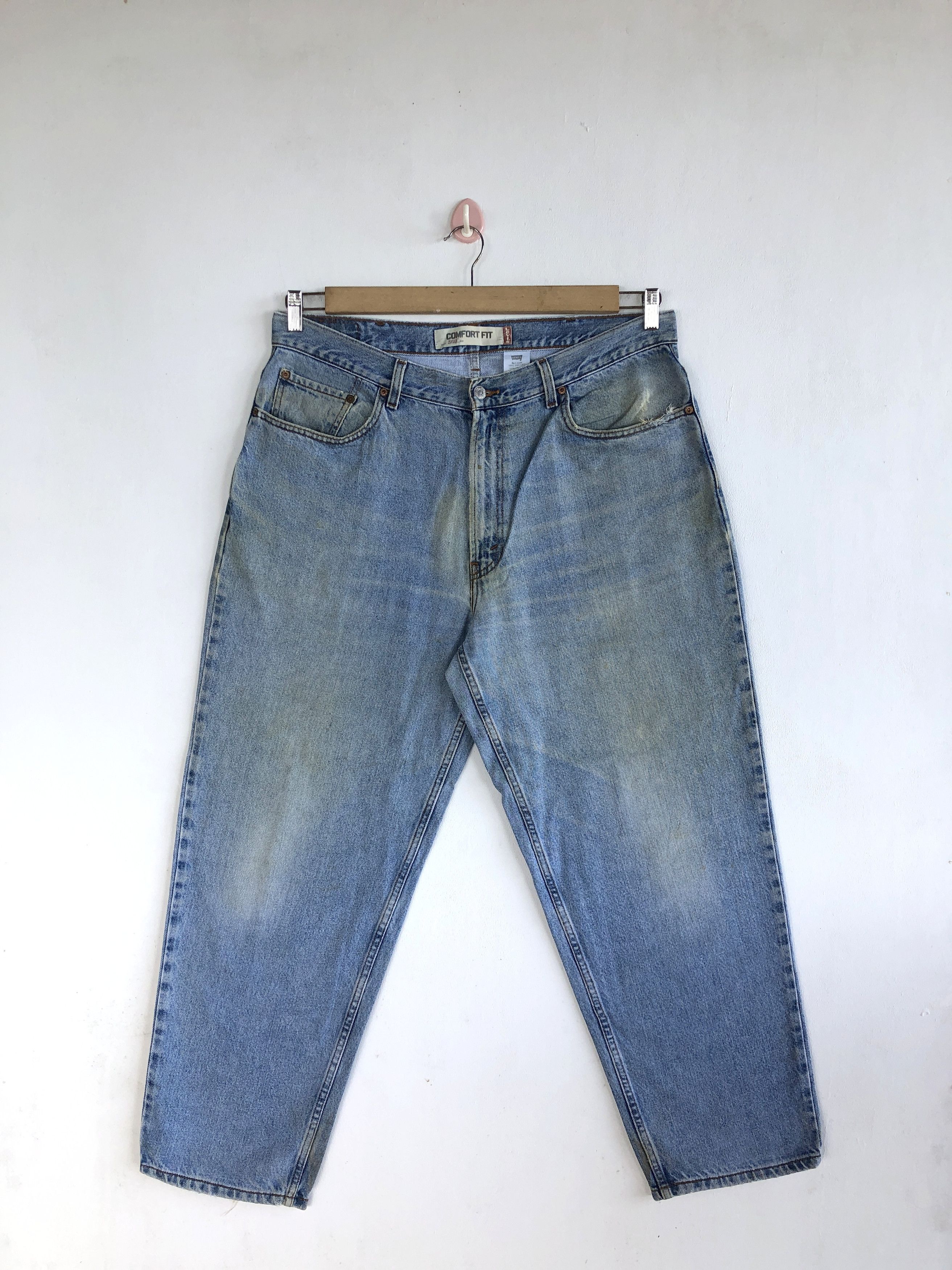 Levi's Vintage Levis 560 Baggy Jeans Levi's Faded Light Wash Denim Size US 36 / EU 52 - 1 Thumbnail
