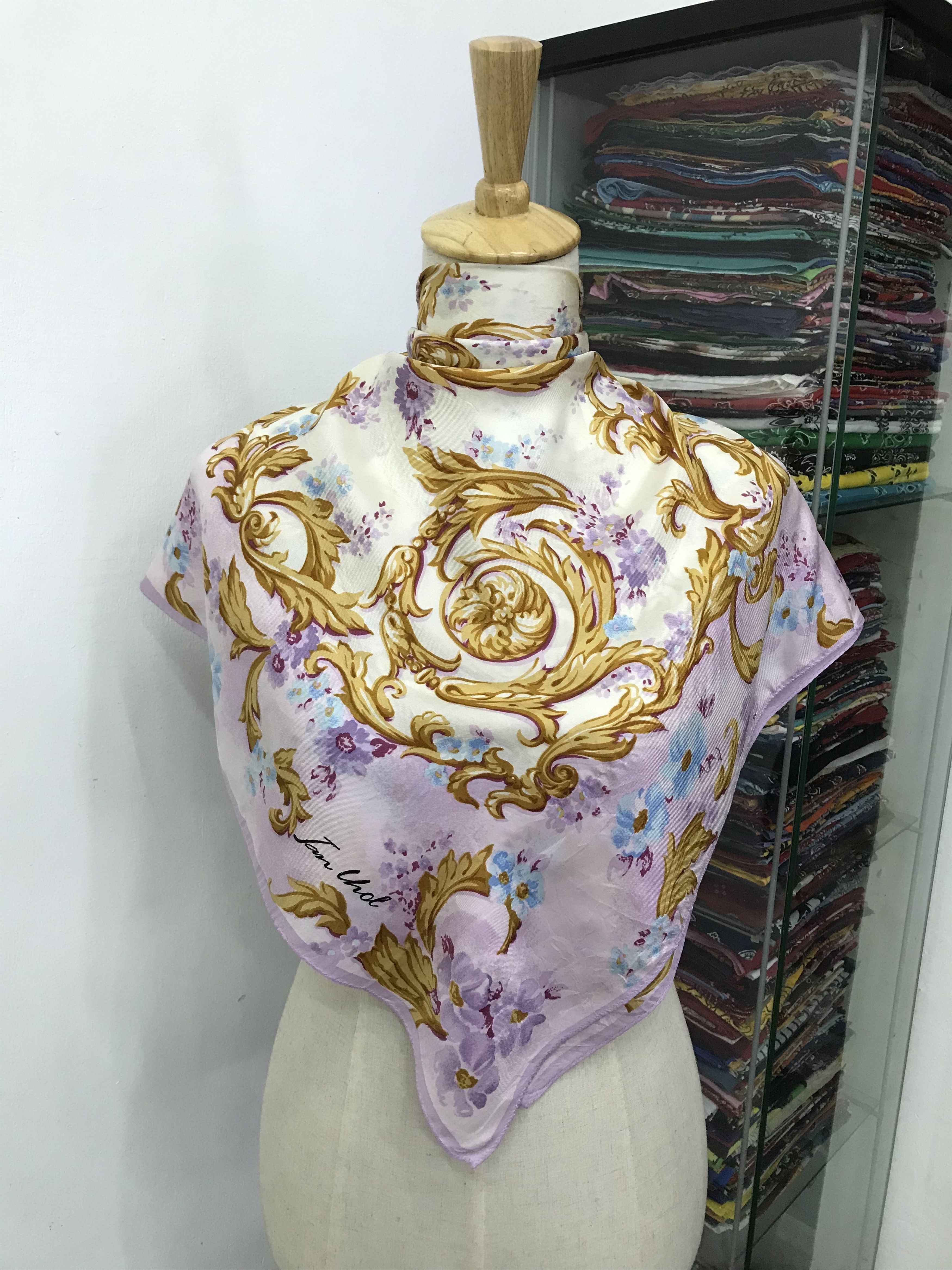 Vintage Vintage Silk Scarf Size ONE SIZE - 1 Thumbnail