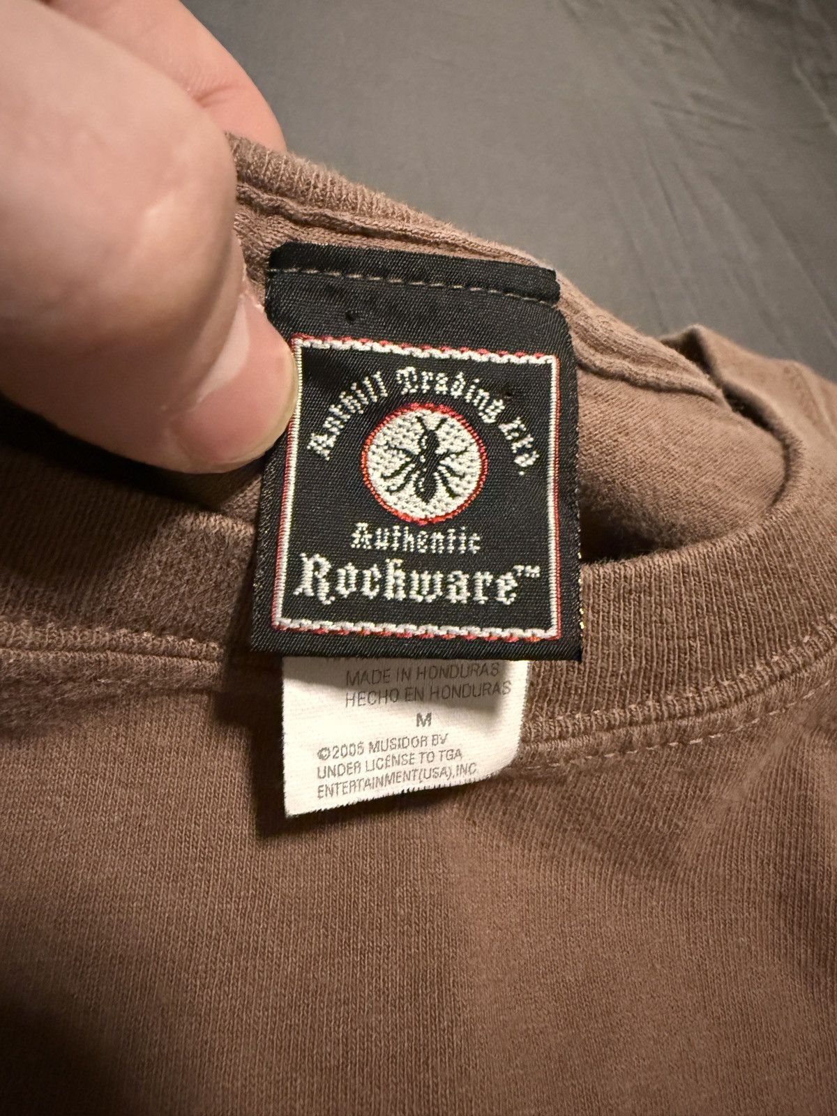 The Rolling Stones Rolling Stones Logo Crazy 2005 Vintage Brown Tee Shirt Size US M / EU 48-50 / 2 - 3 Thumbnail