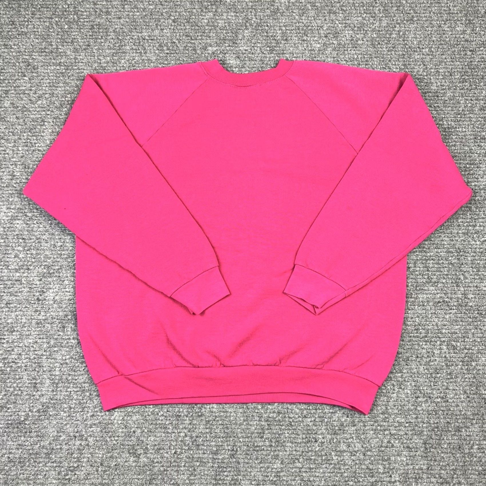 Fruit Of The Loom VINTAGE 90s Fruit of the Loom Pink Raglan Crewneck Sweatshirt XL Unisex Adults 50/50 Made USA Size US XL / EU 56 / 4 - 3 Thumbnail