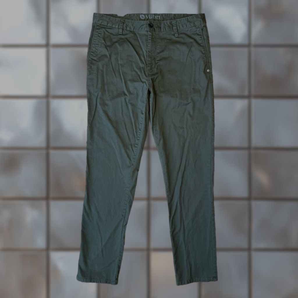 Vuori Vuori Collins Chino Pants 34 Green Cotton Minimalist Athleisure Golf Voouri? (correct brand Vuori) Size US 34 / EU 50 - 1 Thumbnail