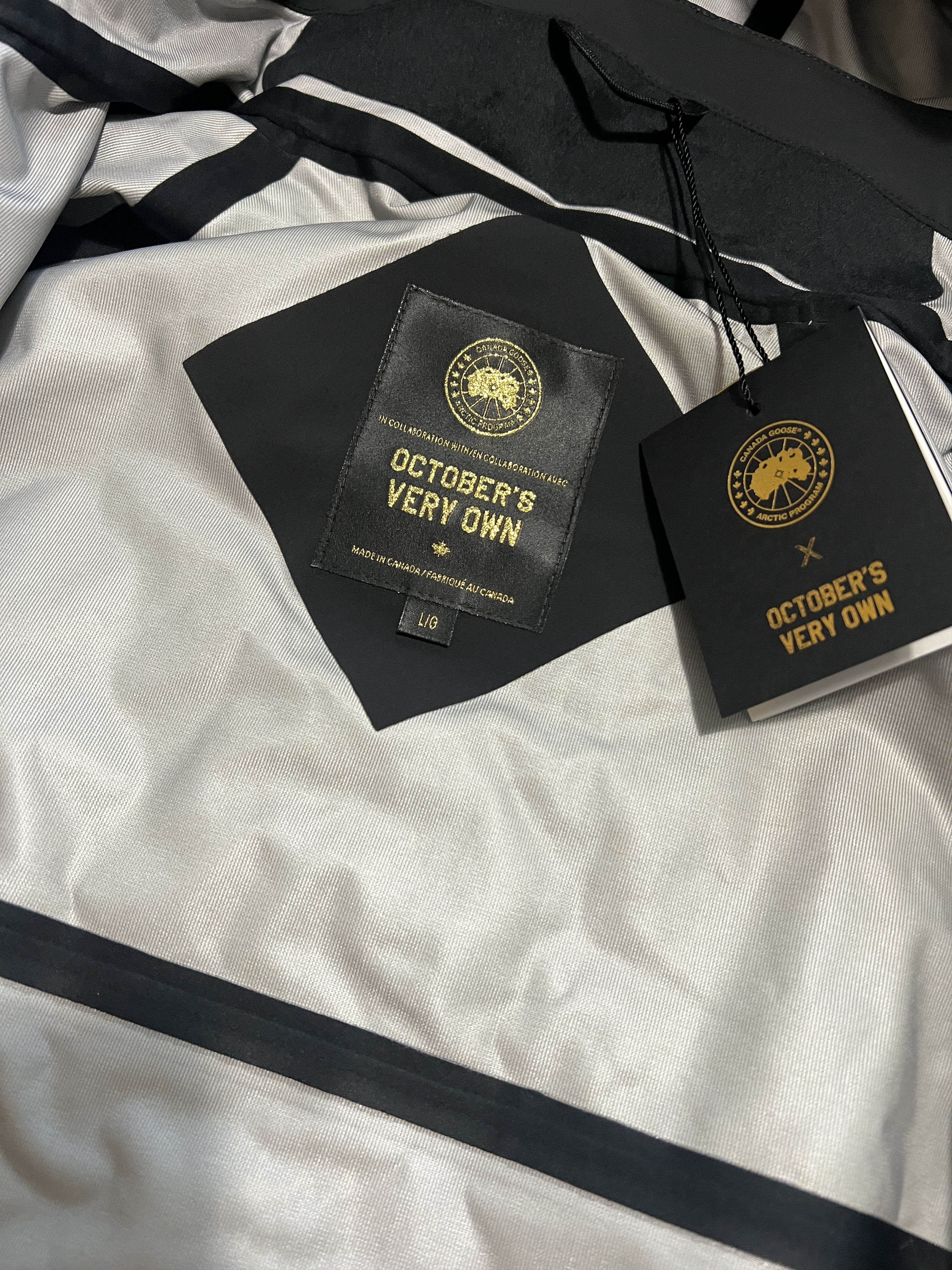 Canada Goose RARE OVO x Canada Goose Timber Shell Jacket Reflective Gold Size US L / EU 52-54 / 3 - 19 Thumbnail