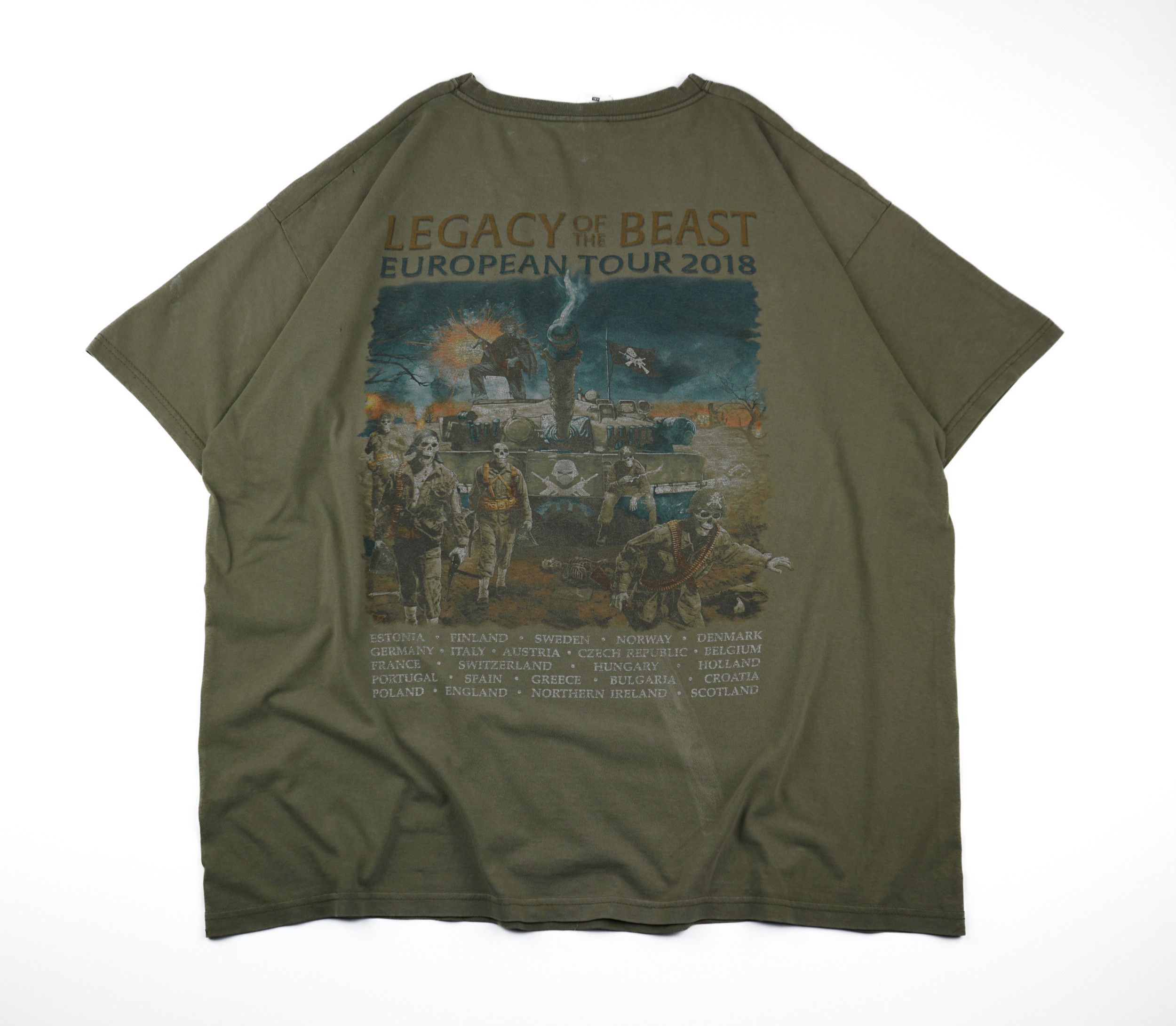 Band Tees × Vintage Vintage 2018 Iron Maiden Legacy Of The Beast T-Shirt Size US XXL / EU 58 / 5 - 10 Thumbnail