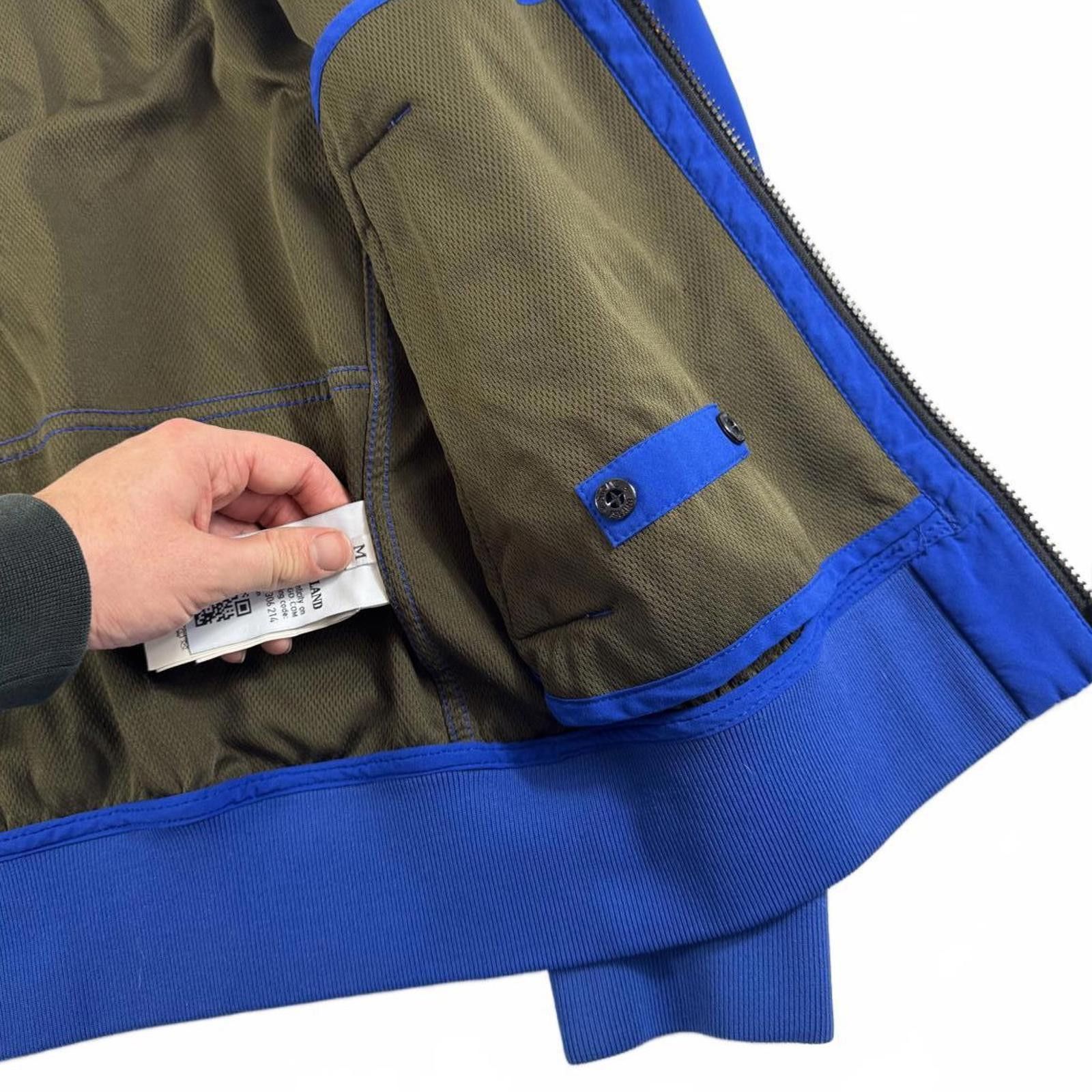 Stone Island Stone Island Soft Shell R Hooded Jacket Blue Medium Size US M / EU 48-50 / 2 - 9 Thumbnail