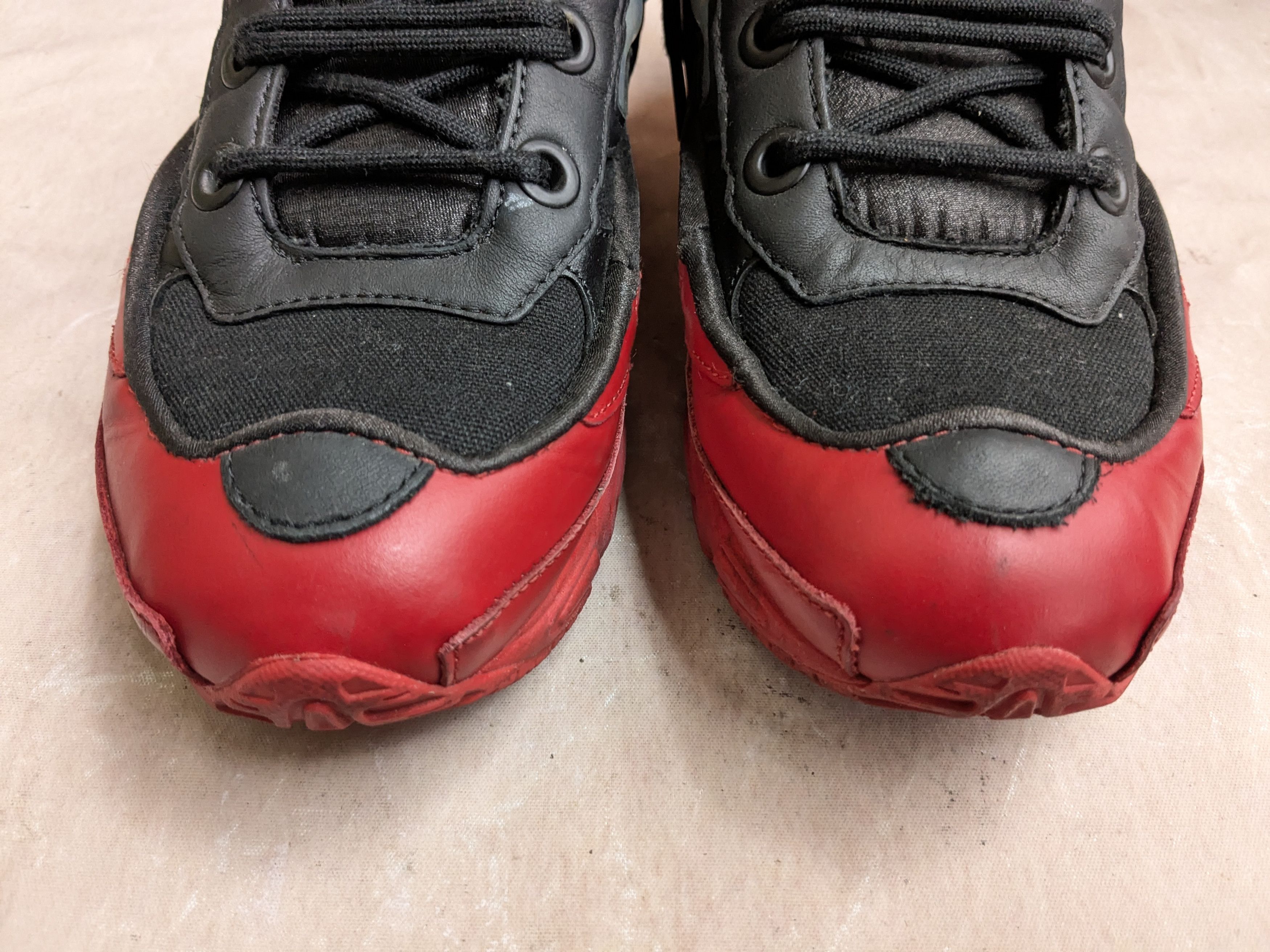 Raf Simons Adidas Raf Simons Ozweego 3 Black Scarlet DA8775 Black 7 Size US 7 / EU 40 - 2 Thumbnail