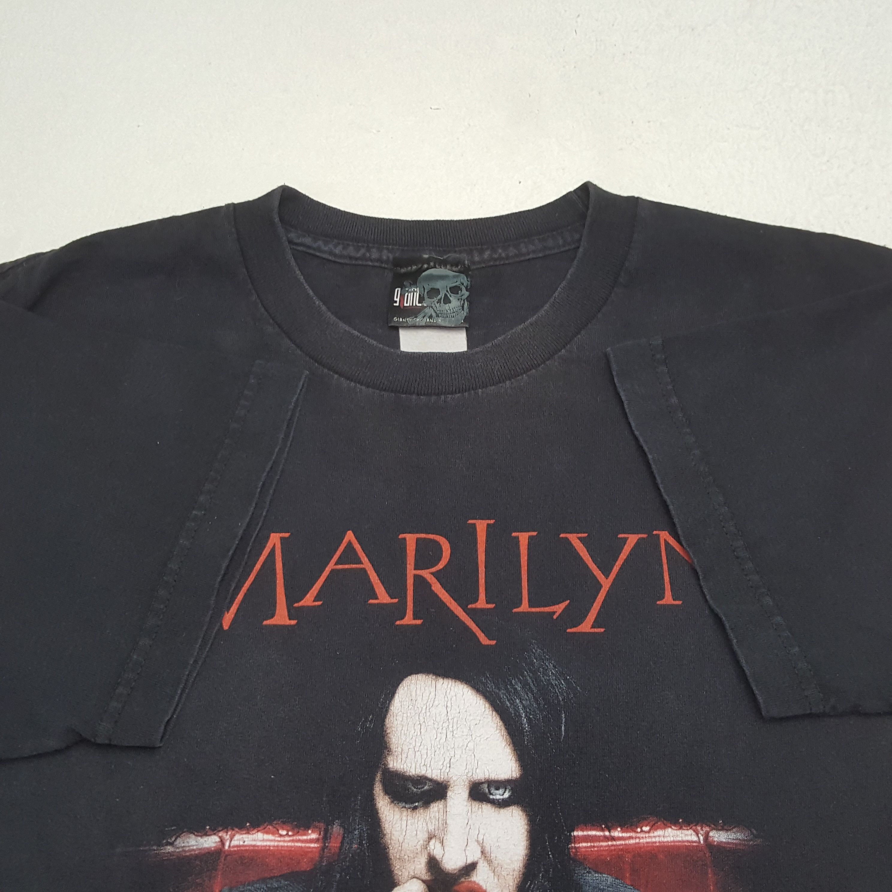 Band Tees Marilyn Manson Rock Singer Music Tshirt RR24 Size US S / EU 44-46 / 1 - 7 Thumbnail