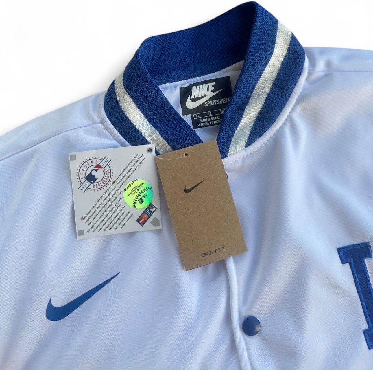 MLB Brand new Nike Los Angeles Dodgers bomber jacket nike XL ⚾️⚾️⚾️ Size US XL / EU 56 / 4 - 5 Thumbnail