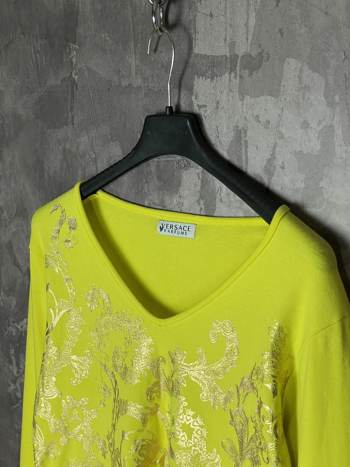 Versace × Vintage Versace Parfums line yellow diamond Y2K vintage t shirt Size M / US 6-8 / IT 42-44 - 15 Thumbnail