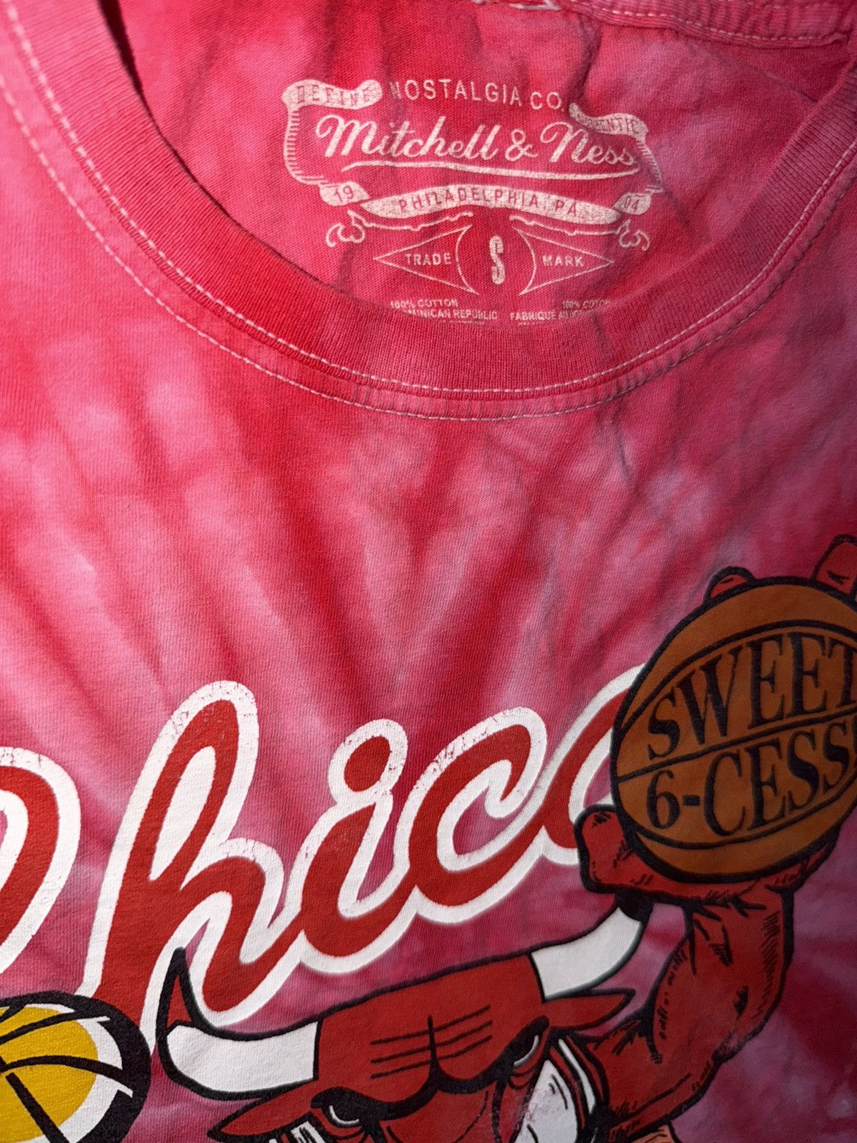 Mitchell & Ness Chicago Bulls 6 time NBA Champions Mitchell & Ness t-shirt Size US S / EU 44-46 / 1 - 4 Thumbnail