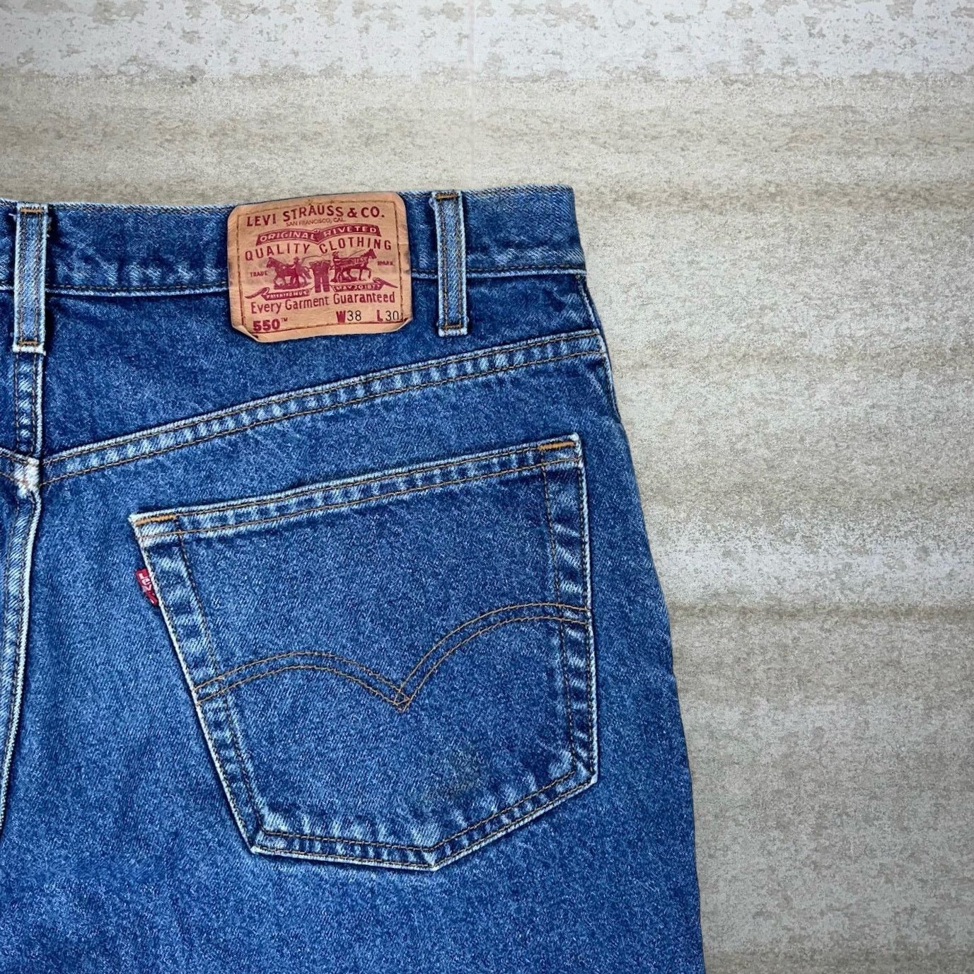 Levi's Vintage 90s Levis Jeans 550 38x30 Relaxed Fit Medium Wash Size US 38 / EU 54 - 3 Thumbnail