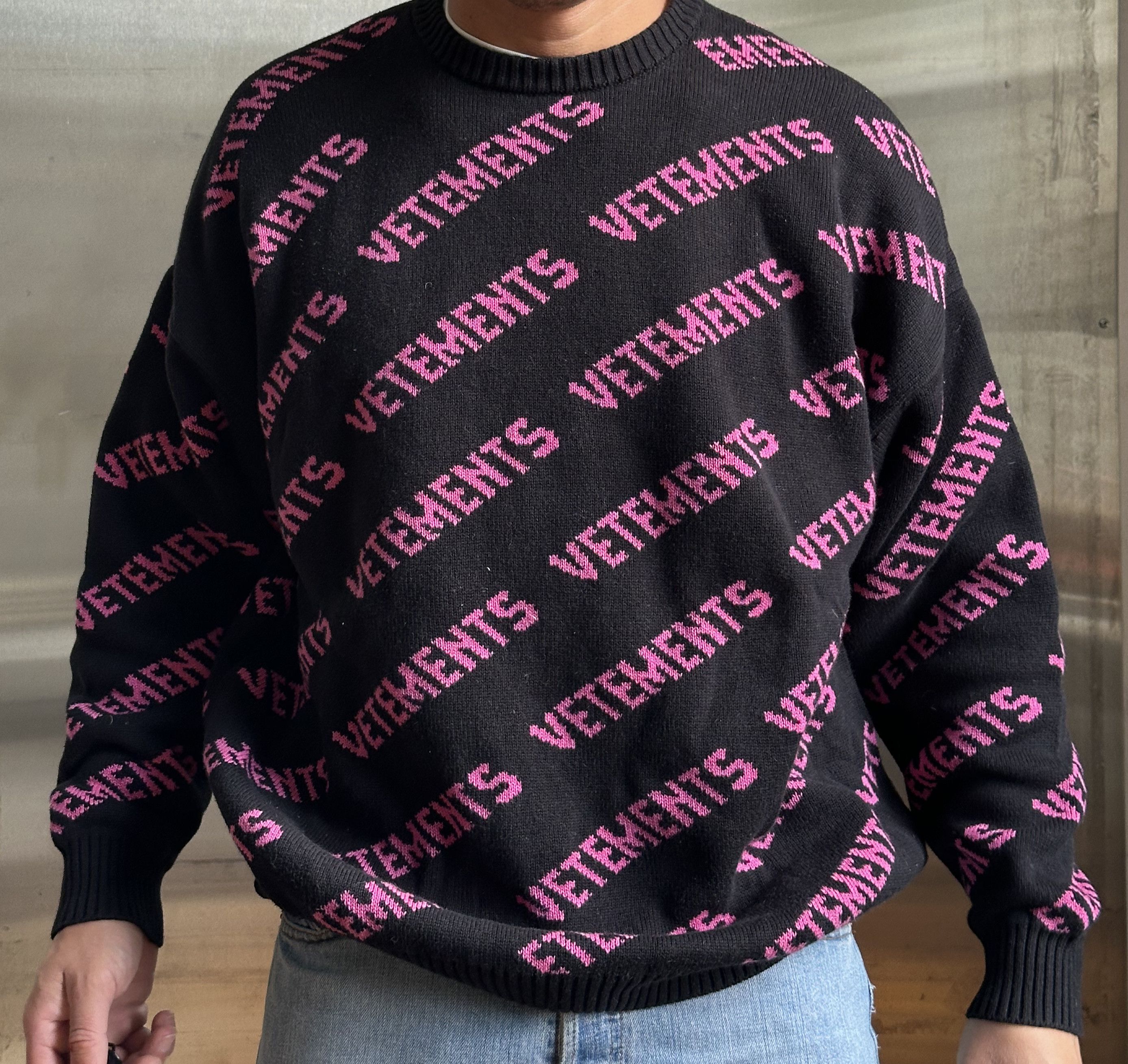 Vetements Vetements Logo Sweater Black/Pink Size US M / EU 48-50 / 2 - 2 Thumbnail