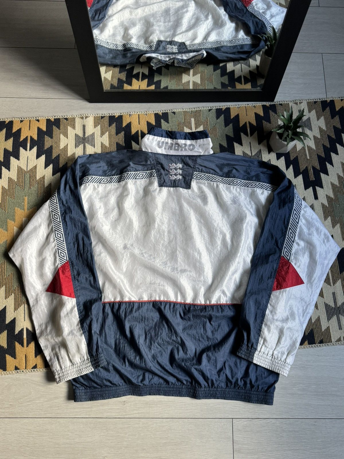 Umbro Vintage Umbro England 1990-92 Soccer Blockcore Jacket Size US XL / EU 56 / 4 - 10 Thumbnail