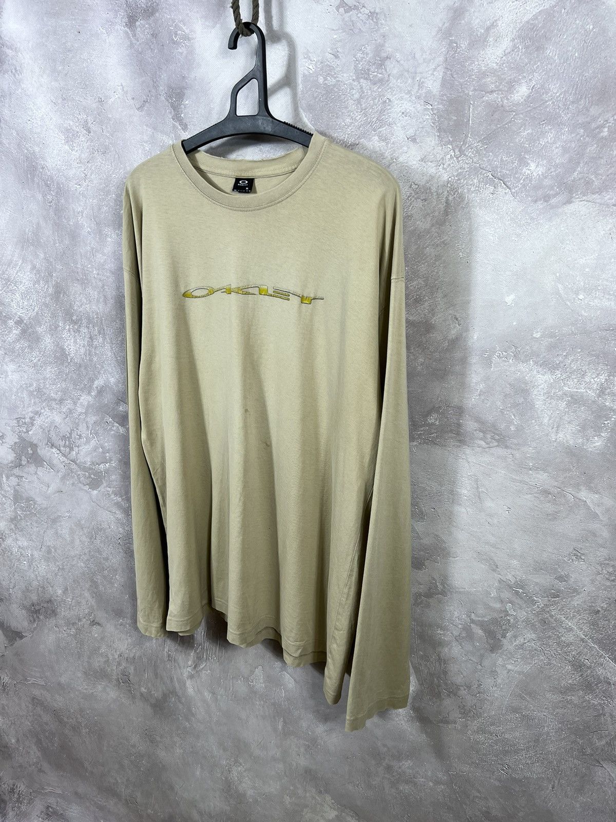 Oakley × Vintage Vintage Oakley Distressed Long Sleeve Size US XL / EU 56 / 4 - 2 Thumbnail