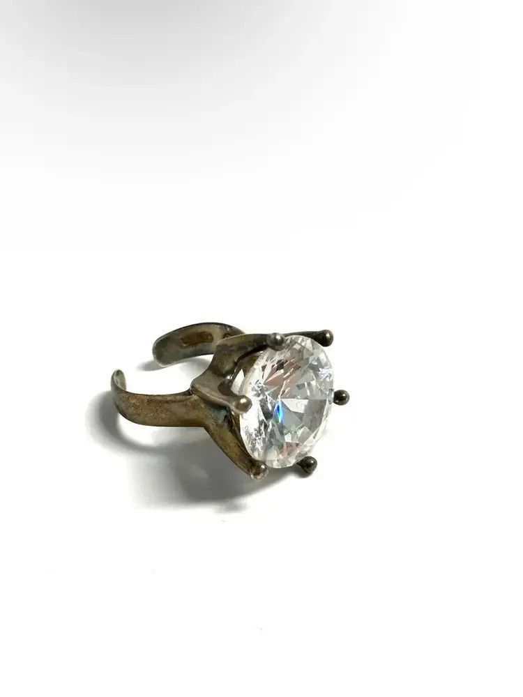 Undercover Undercover but beautiful huge “diamond ” ring Size ONE SIZE - 1 Thumbnail