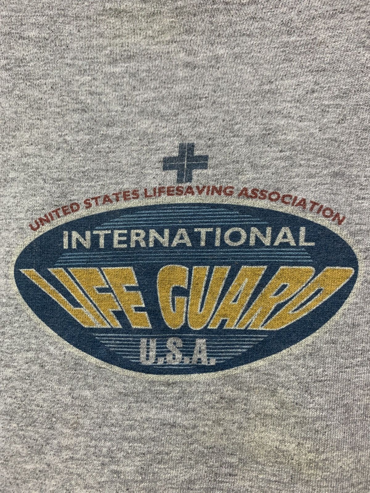 Vintage Vintage 90s Life Guard T-shirts Size US L / EU 52-54 / 3 - 5 Thumbnail