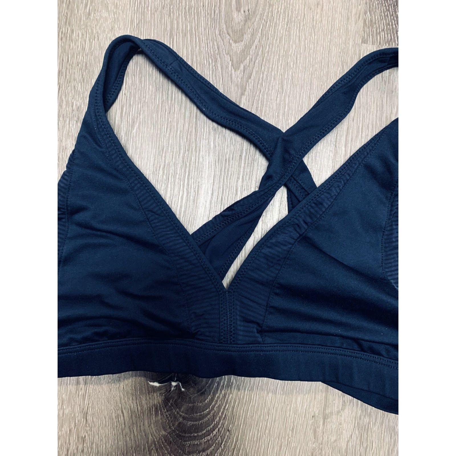 Victoria's Secret Victoria Sport Victoria’s Secret Sports Bra Medium Blue Womens M Bra Sports Bra Activewear Blue M Victoria Sport Victoria’s Secret Size ONE SIZE - 3 Thumbnail