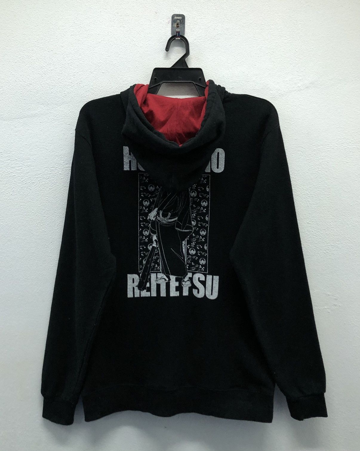 Anime × Japanese Brand × Vintage Hoozuki no Reitetsu Anime Hoodie – Black with Red Accents Size US XL / EU 56 / 4 - 1 Thumbnail