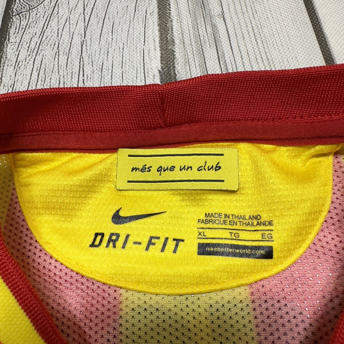 Nike Barcelona Lionel Messi jersey Size US XL / EU 56 / 4 - 6 Thumbnail