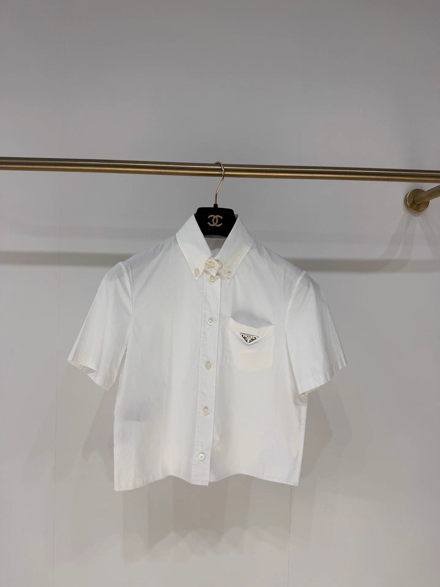 Prada Prada Classic Poplin Triangle Logo Pocket Cropped Shirt 36 Size XS / US 0-2 / IT 36-38 - 1 Thumbnail