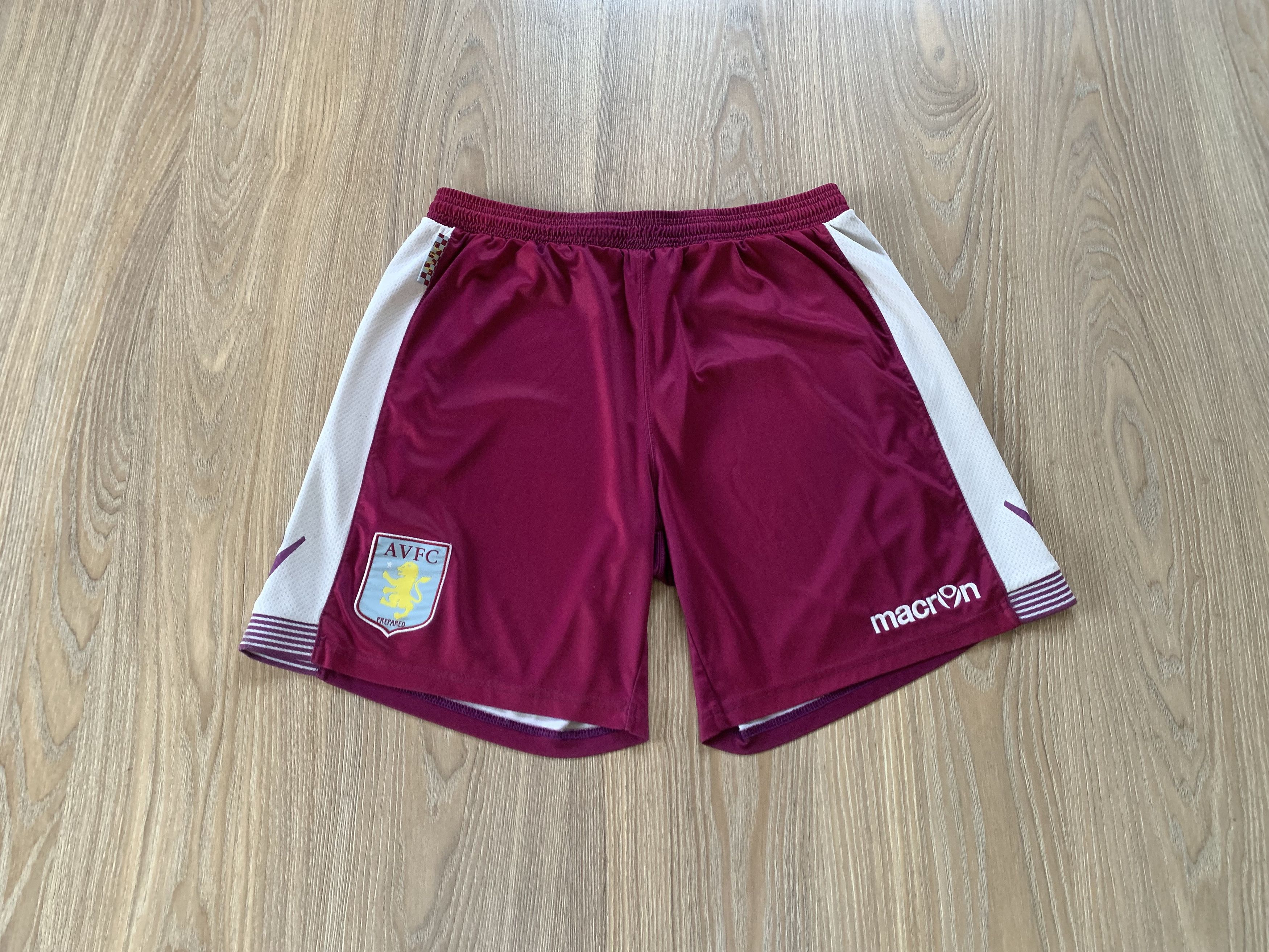 Macron Vintage Macron Aston Villa FC AVFC Football Shorts Size US 33 - 10 Thumbnail