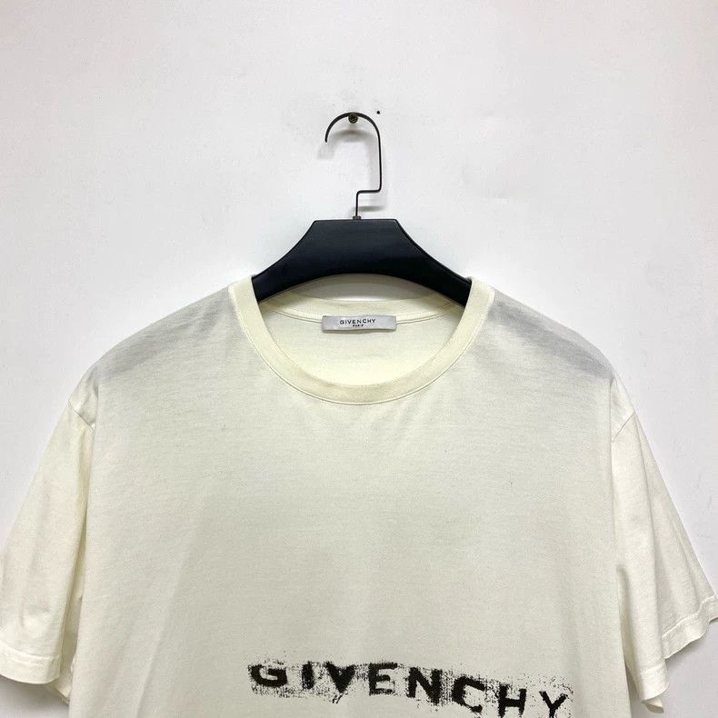 Givenchy Givenchy White Graffiti Short Sleeve T-Shirt 2506-Nextarrow Size US XL / EU 56 / 4 - 3 Thumbnail