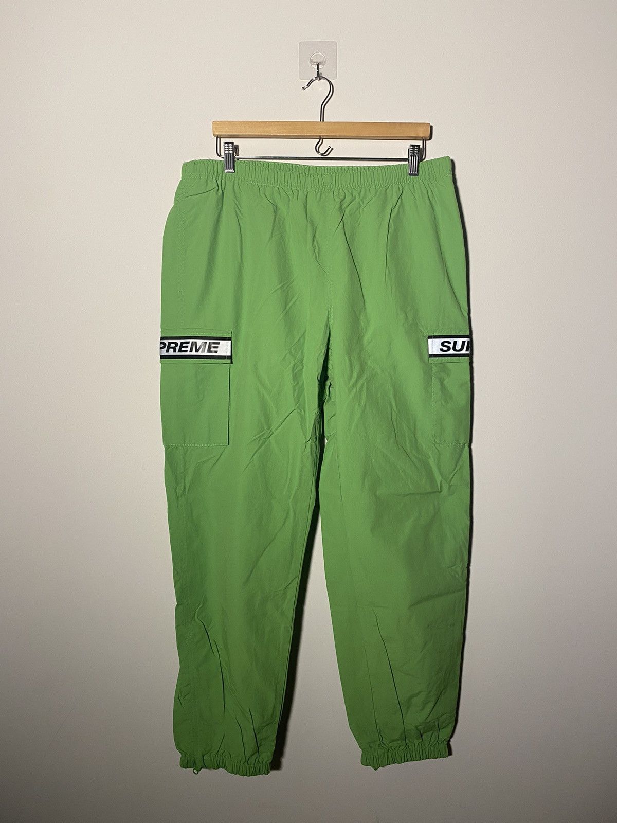 Supreme S/s 18’ Reflective Taping Cargo Pant Size US 34 / EU 50 - 2 Thumbnail