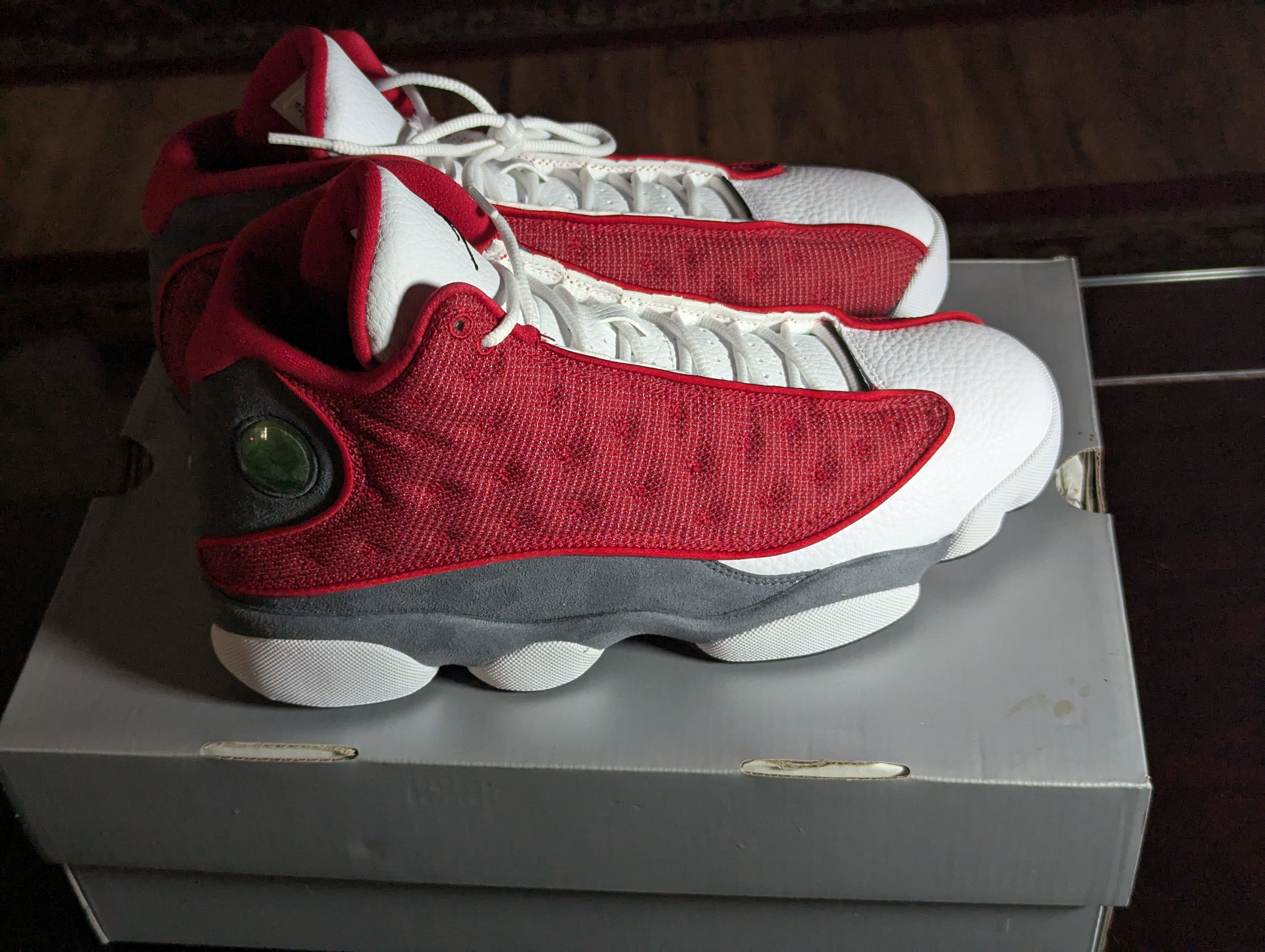 Nike Air Jordan 13 Retro Size US 9.5 / EU 42-43 - 2 Thumbnail
