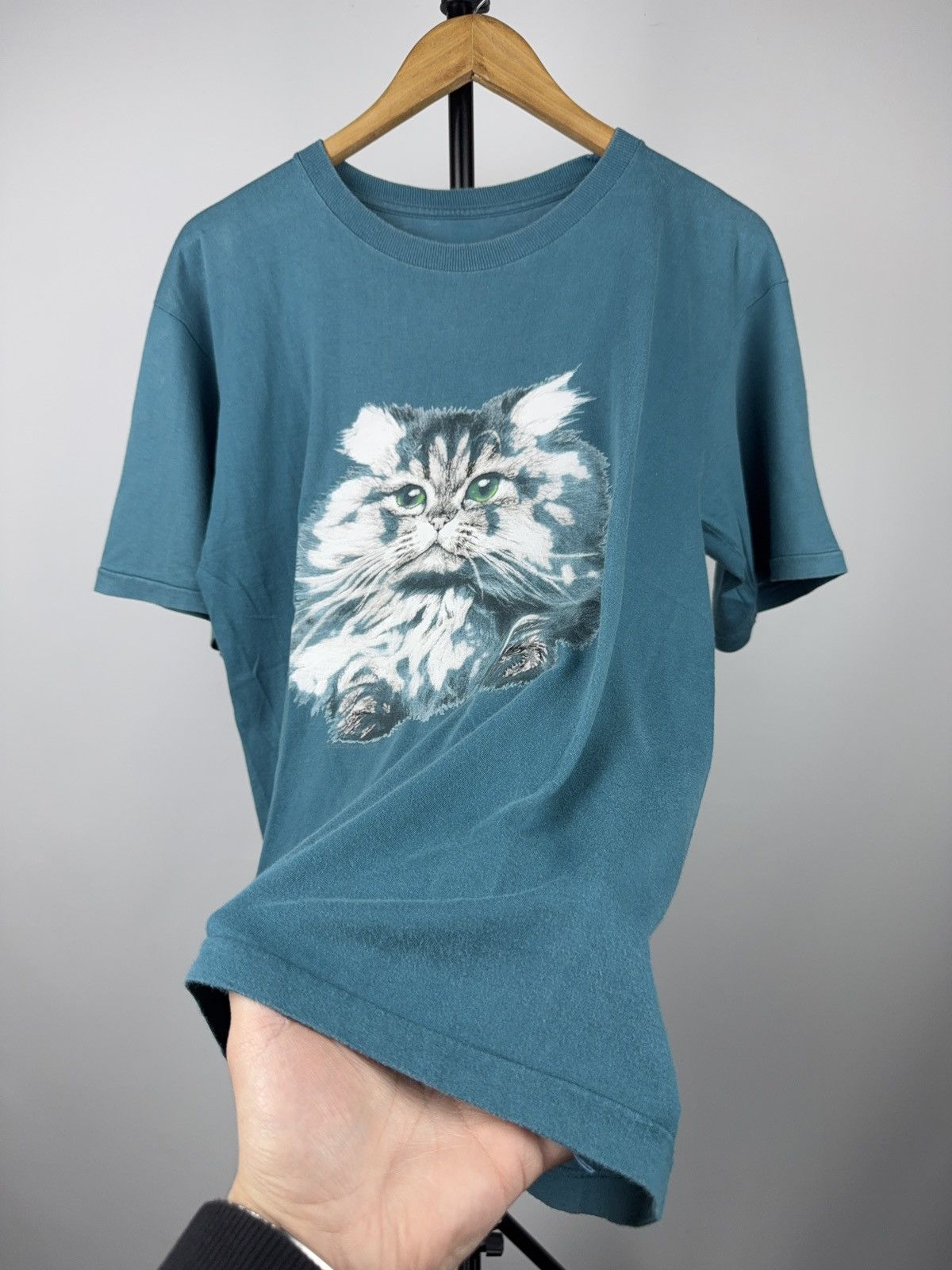 Japanese Brand Retro Rare 1992 Vintage Cat Logo Graphic Tee Single Stitch Size US M / EU 48-50 / 2 - 6 Thumbnail