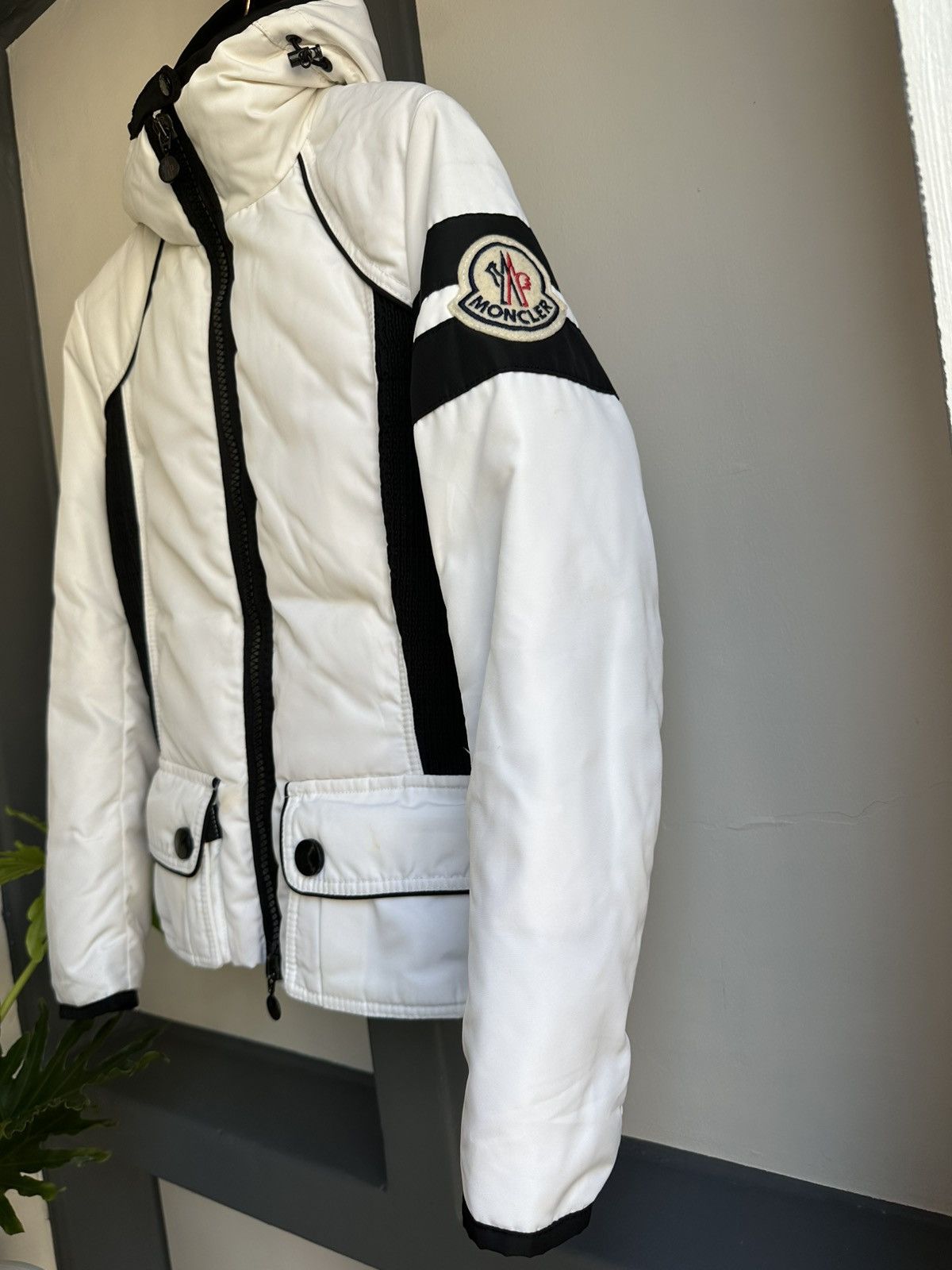 Moncler Moncler joyce vintage big logo patch jacket Size XS / US 0-2 / IT 36-38 - 2 Thumbnail