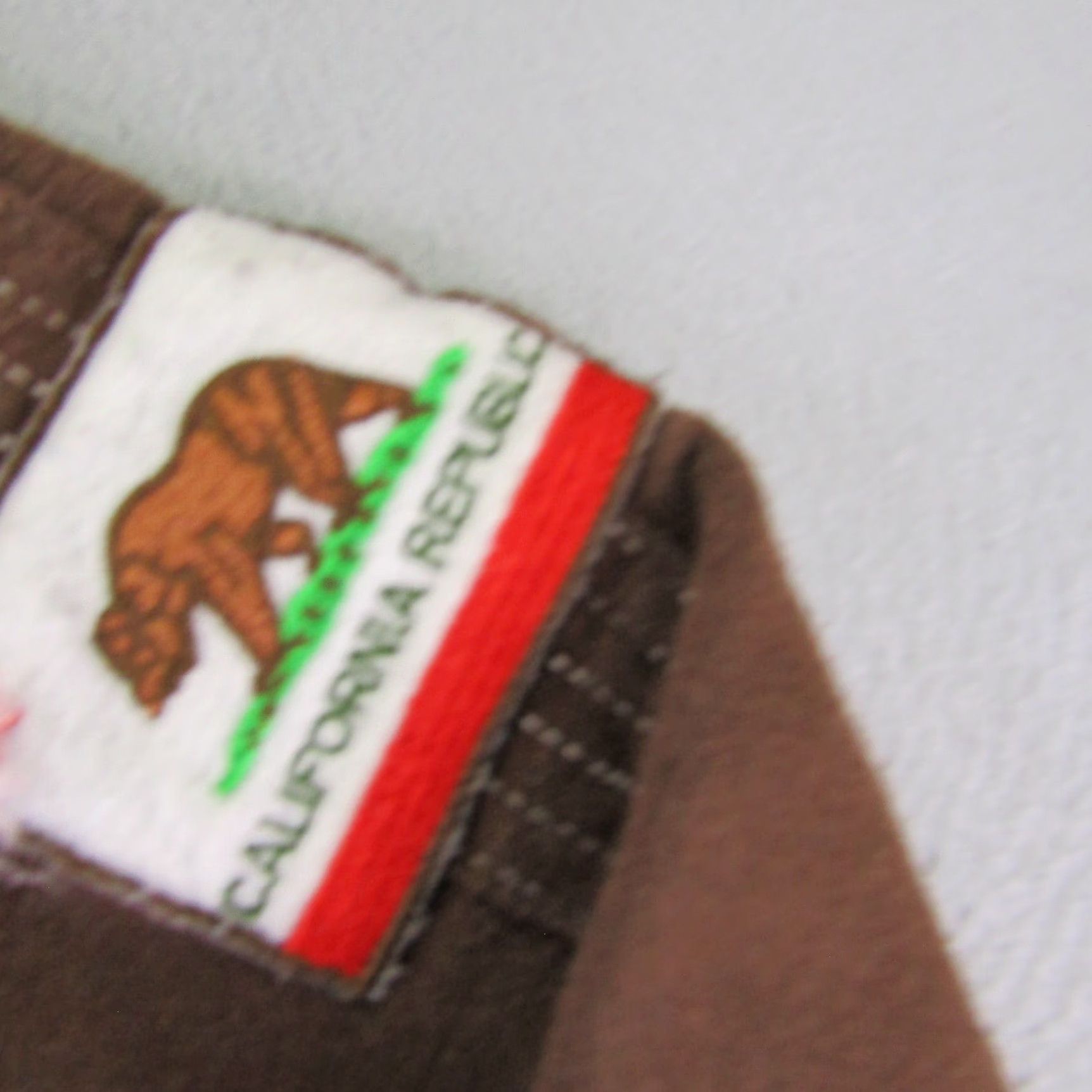 The North Face VINTAGE The North Face Jacket Womens Small Brown Zip Up California Grizzly Bear Flag Sweater Size S / US 4 / IT 40 - 4 Thumbnail