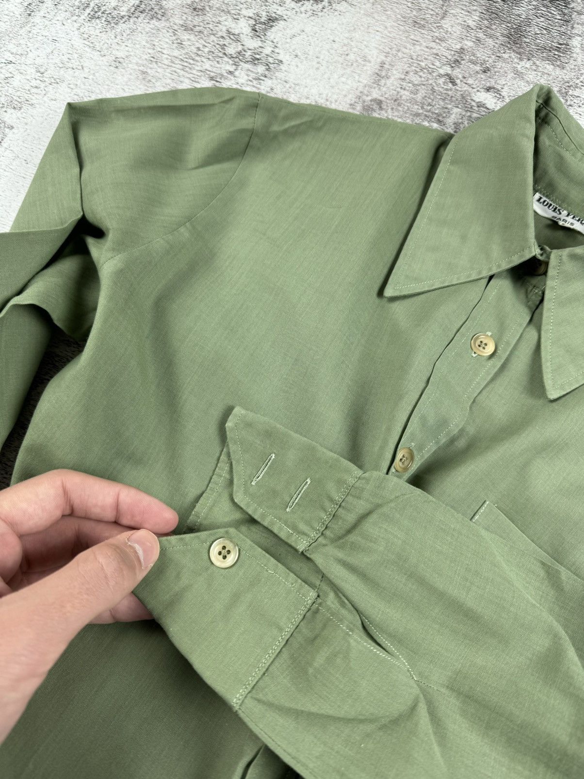 Louis Feraud 80S Louis Feraud Made in France Paris Longsleeve Shirt Tee Size L / US 10 / IT 46 - 12 Thumbnail